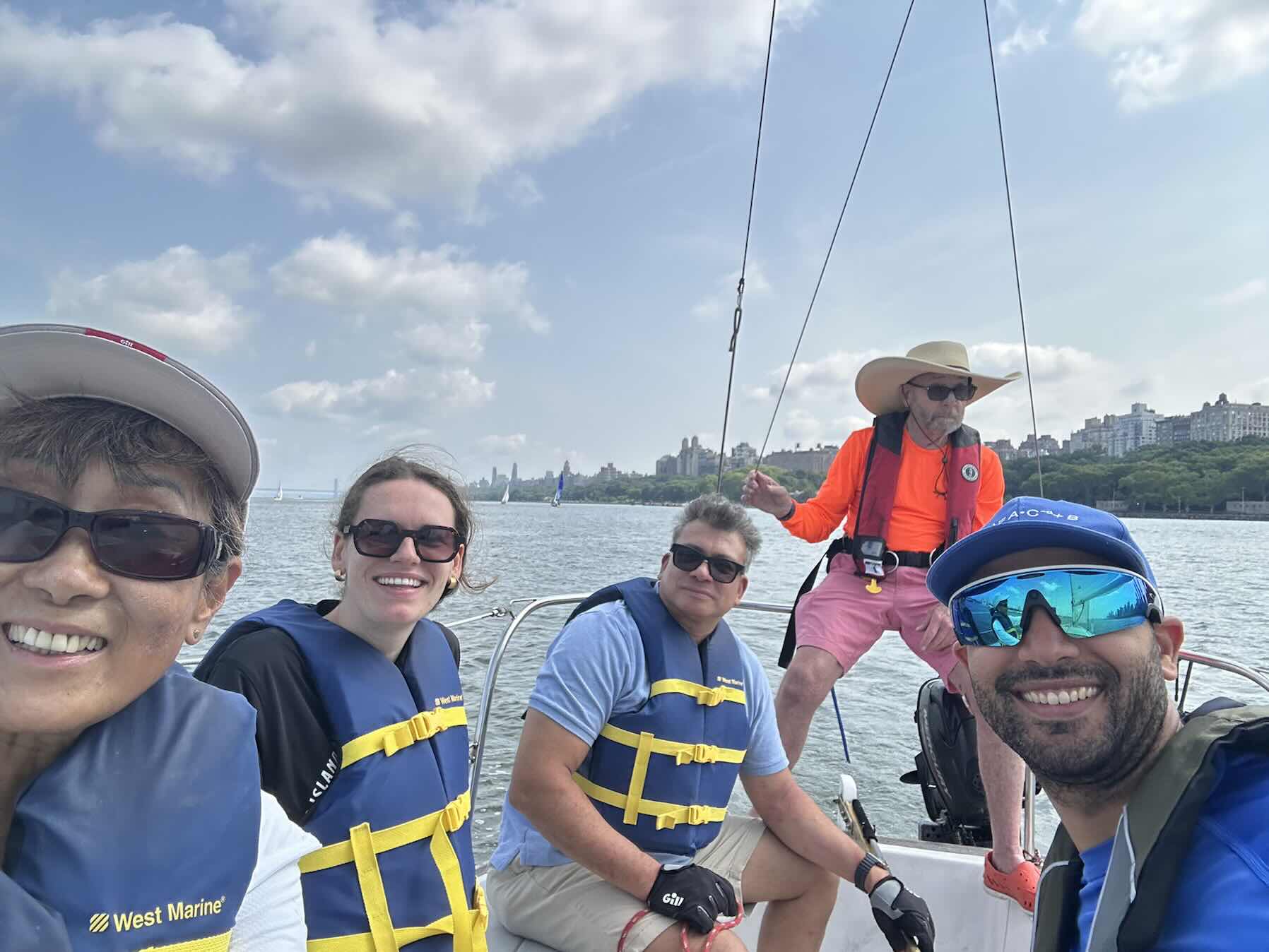 Thursday sail_E642F18C-E338-4241-A57C-4BC82AF02B13
