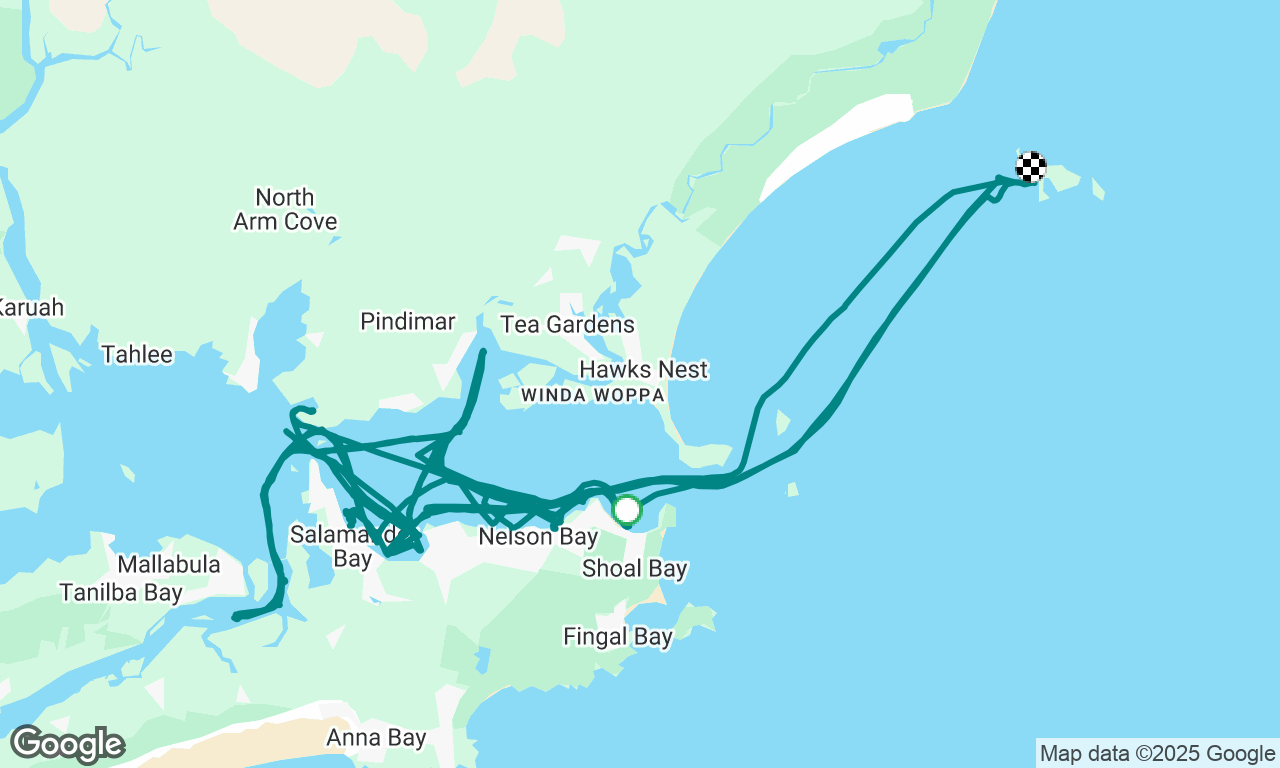 Boating around Port Stephens