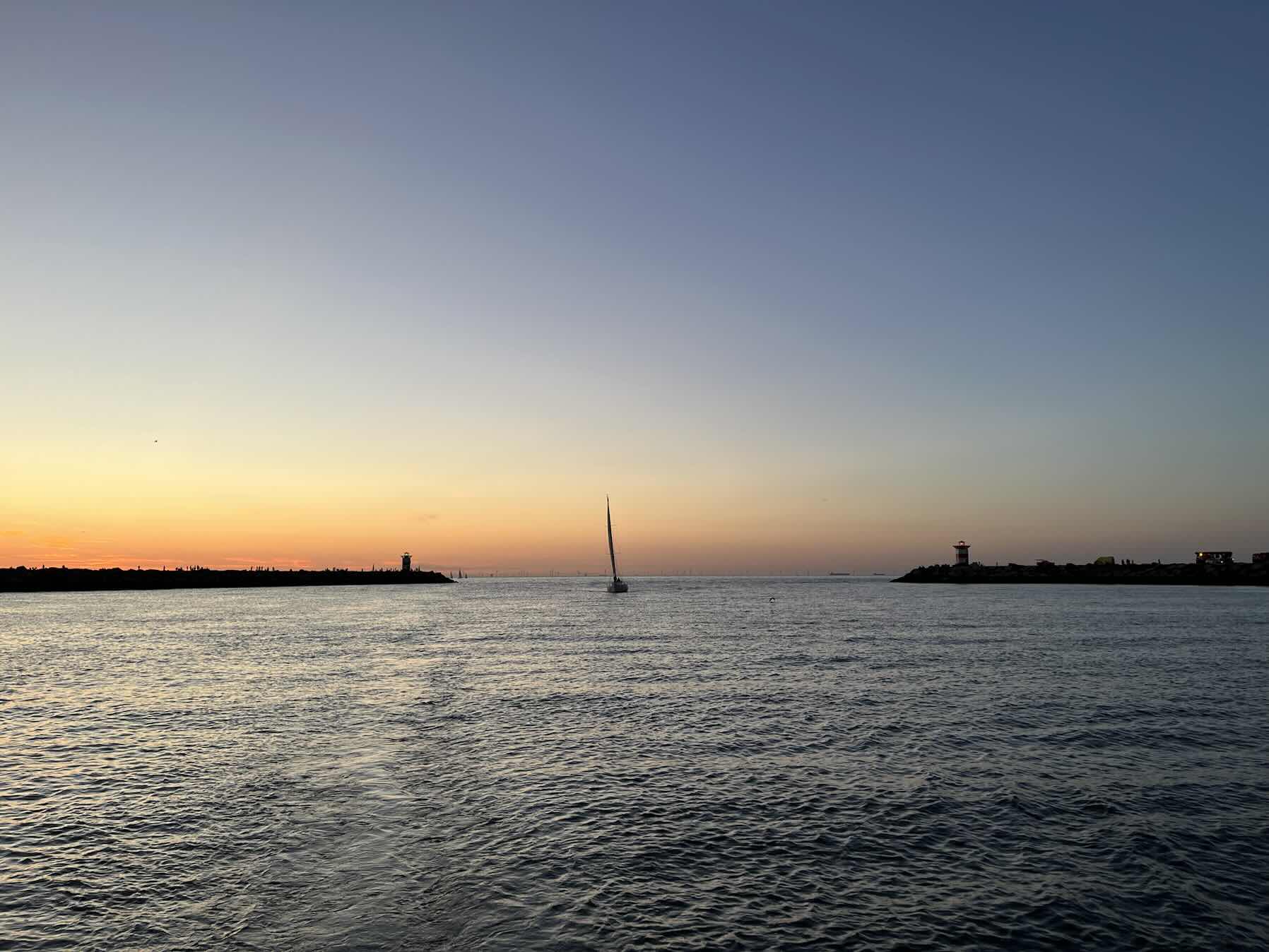 Eclipse Regatta_50AA5323-1D32-4BE2-BE25-C5081C9F40FB