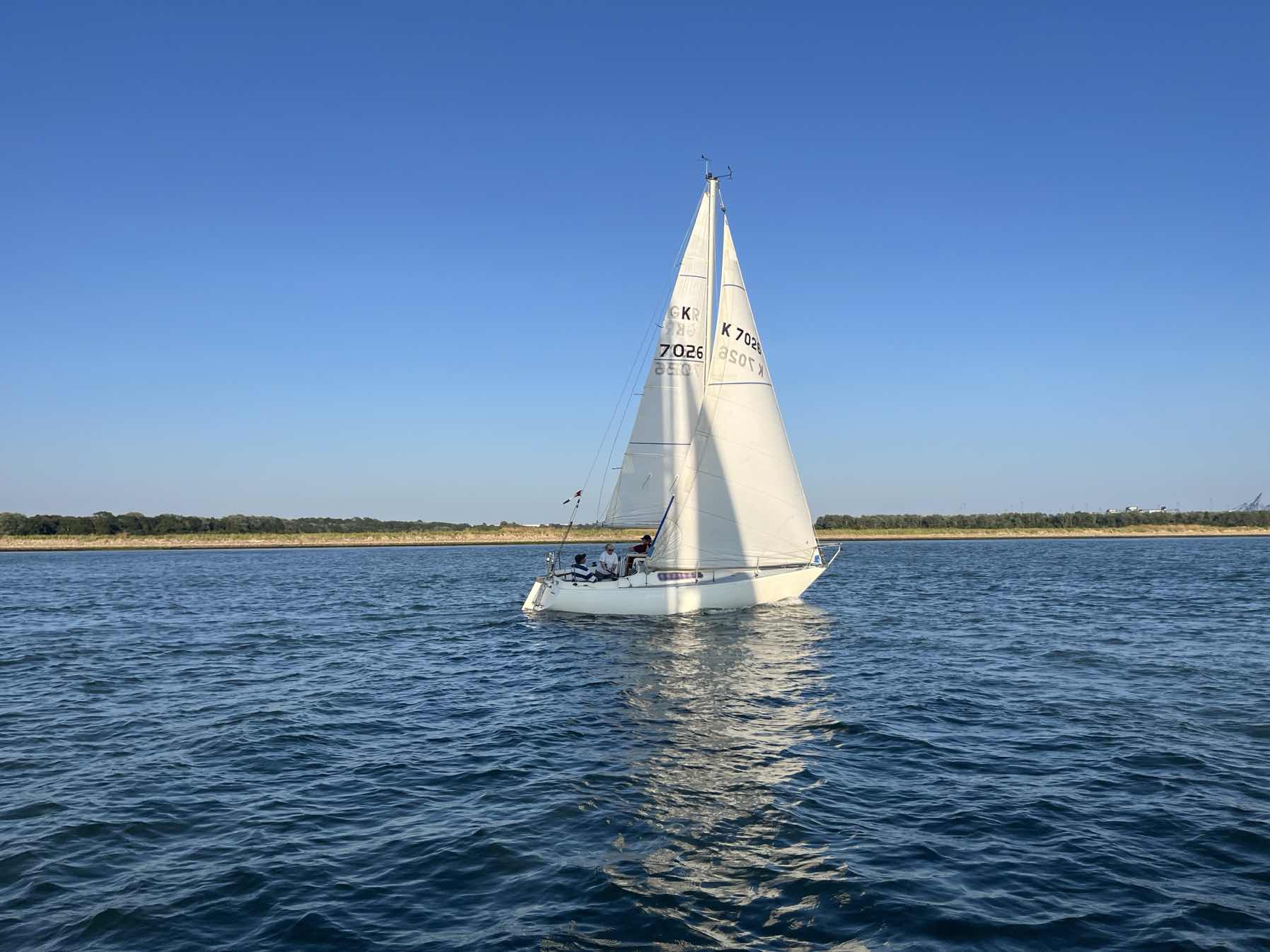 Light Ship series race 6_D729DA5A-80D9-400D-9BB8-AB0DA165CF4B