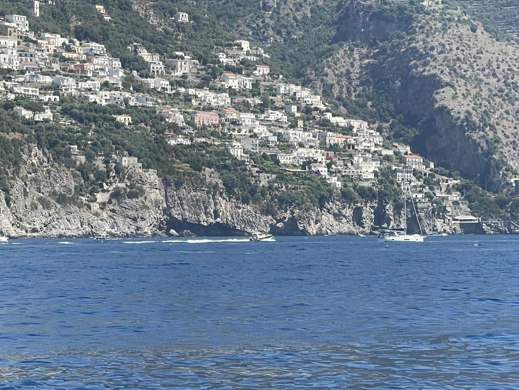 Positano - Amalfi _4275F3F3-9468-4E66-B21A-8D240A728351