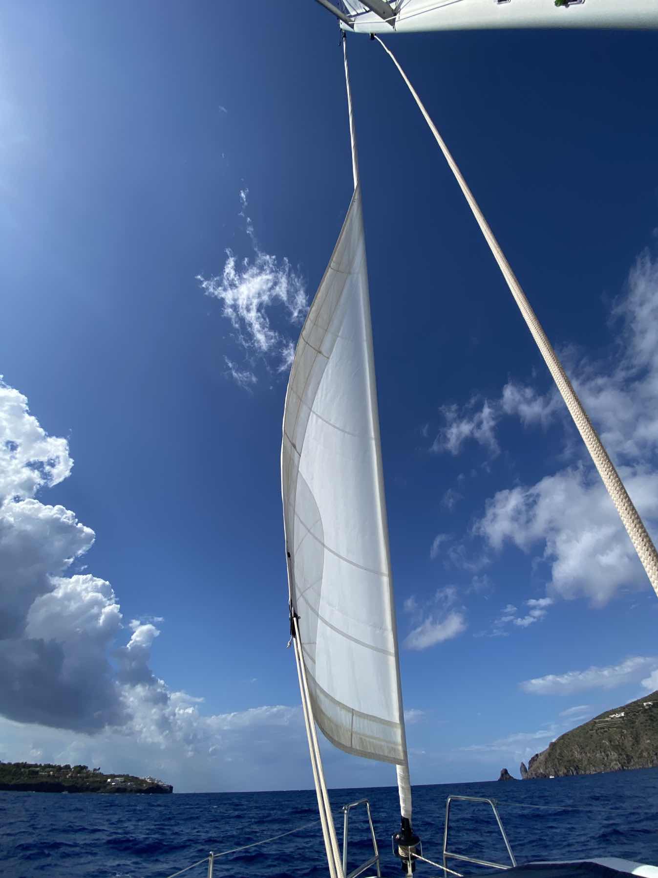Sailing to sunshine ☀️🌞_AFA6DE04-4AD6-4F55-A981-335EEAB5555D