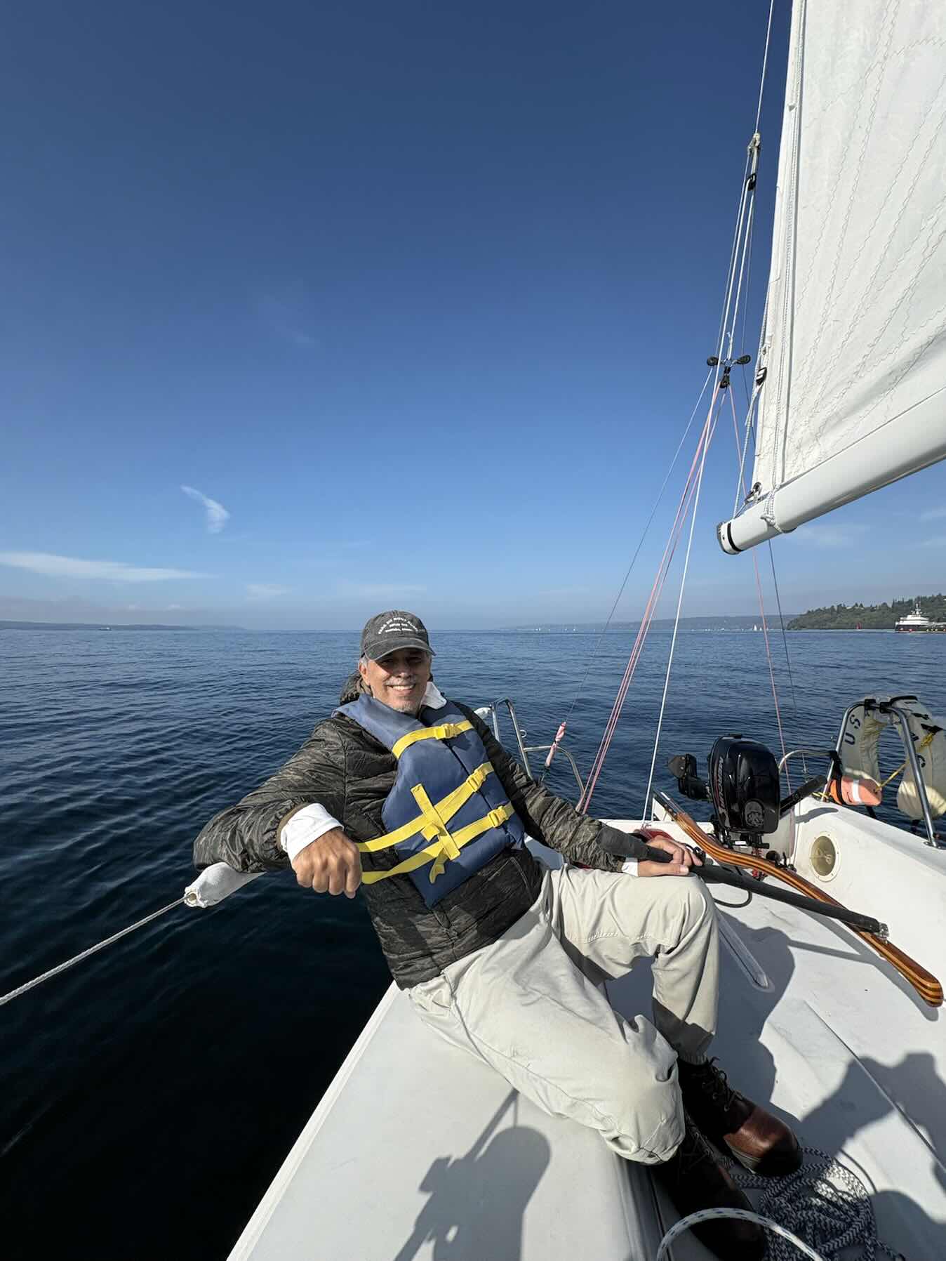 Mom and Appi’s first sail on the sound! More like drifting w style tho ;)_0E47D052-B7D1-49E7-8C3A-DE57C4B3F042