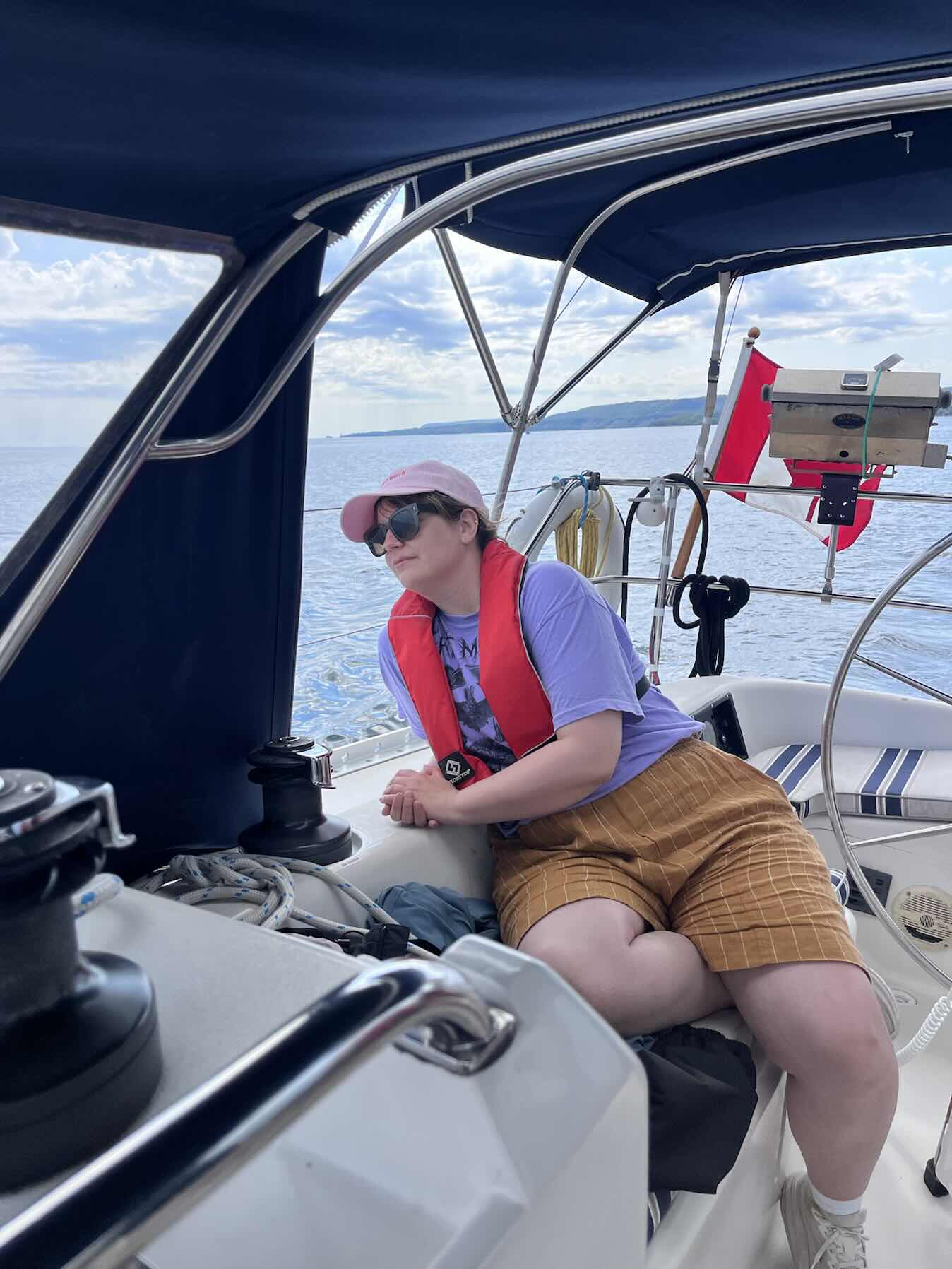 Discover sailing G1_825C095C-2F8A-4D3A-8B00-9E240F1869A7