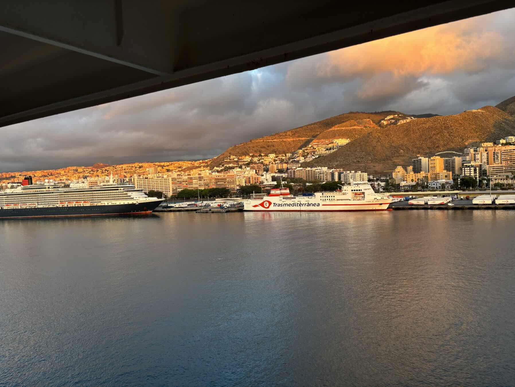 Cabo Verde/ Tenerife_8B5DC72F-39FE-43DD-A7FE-4A3F6E3D1B11