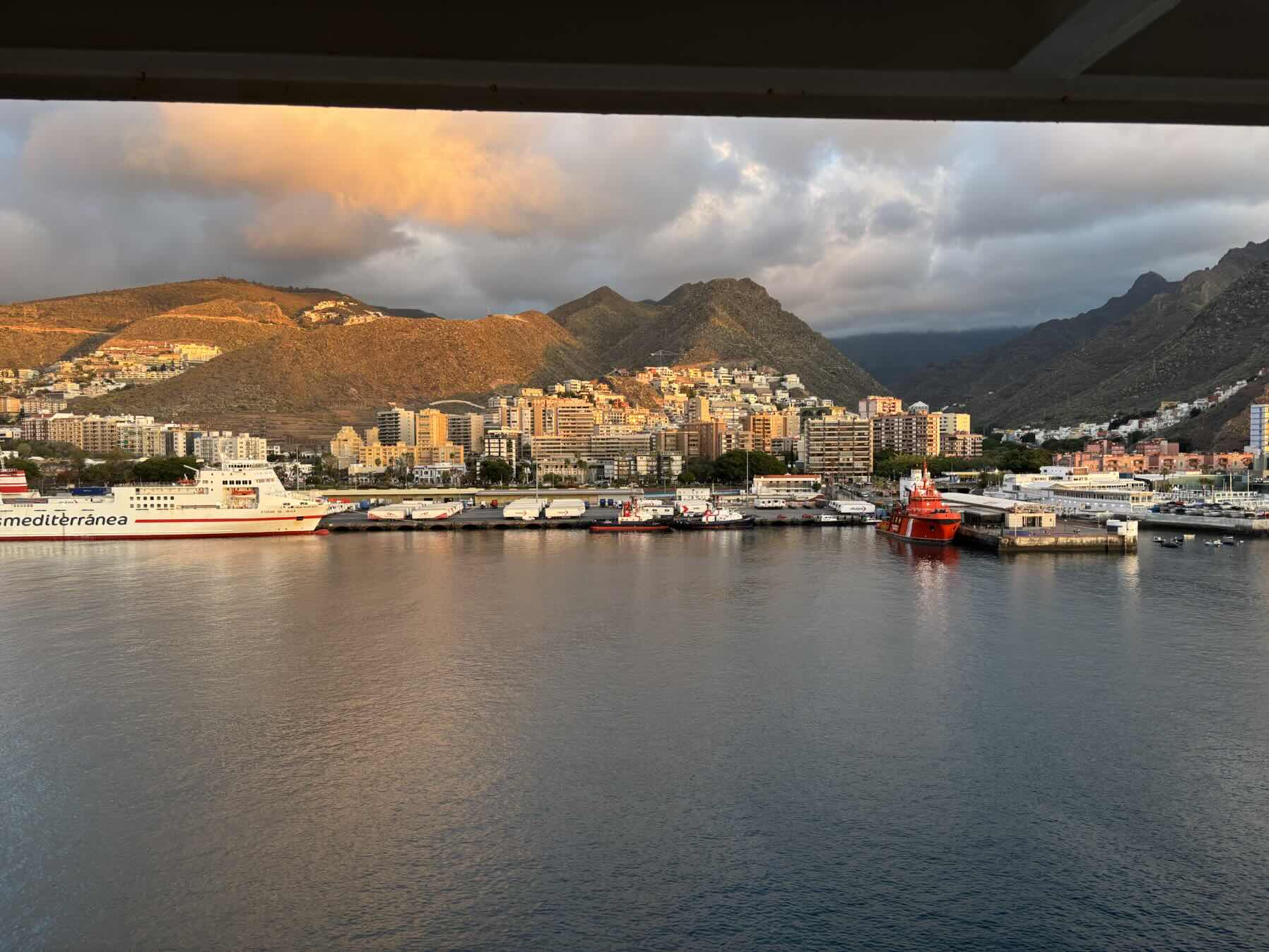 Cabo Verde/ Tenerife_33D08FE4-3E68-4859-967D-C0D1385584EC