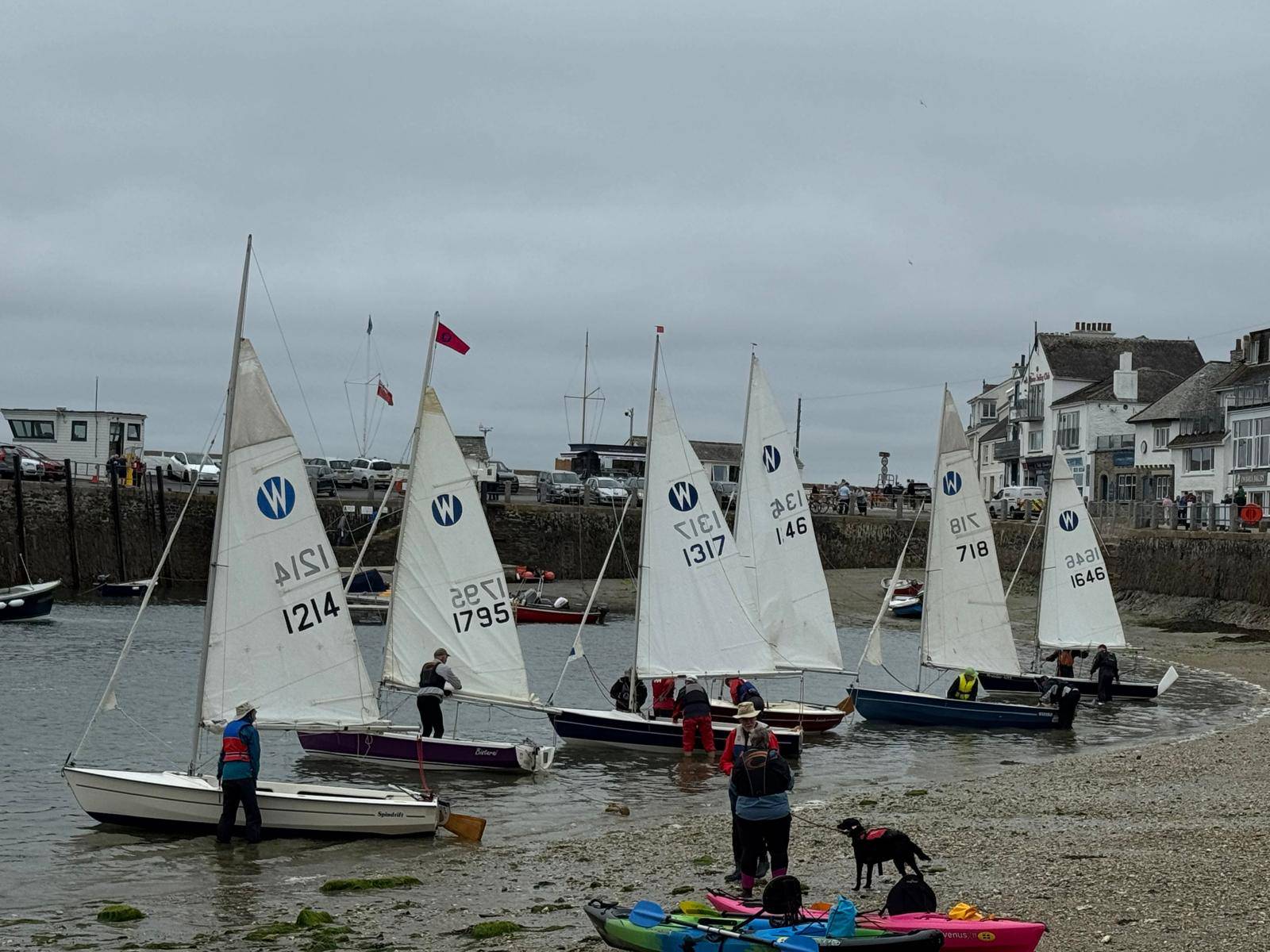 WandererWest goes to St Mawes for ice creams_8741DB3D-CAB7-412E-A084-02761B013FED