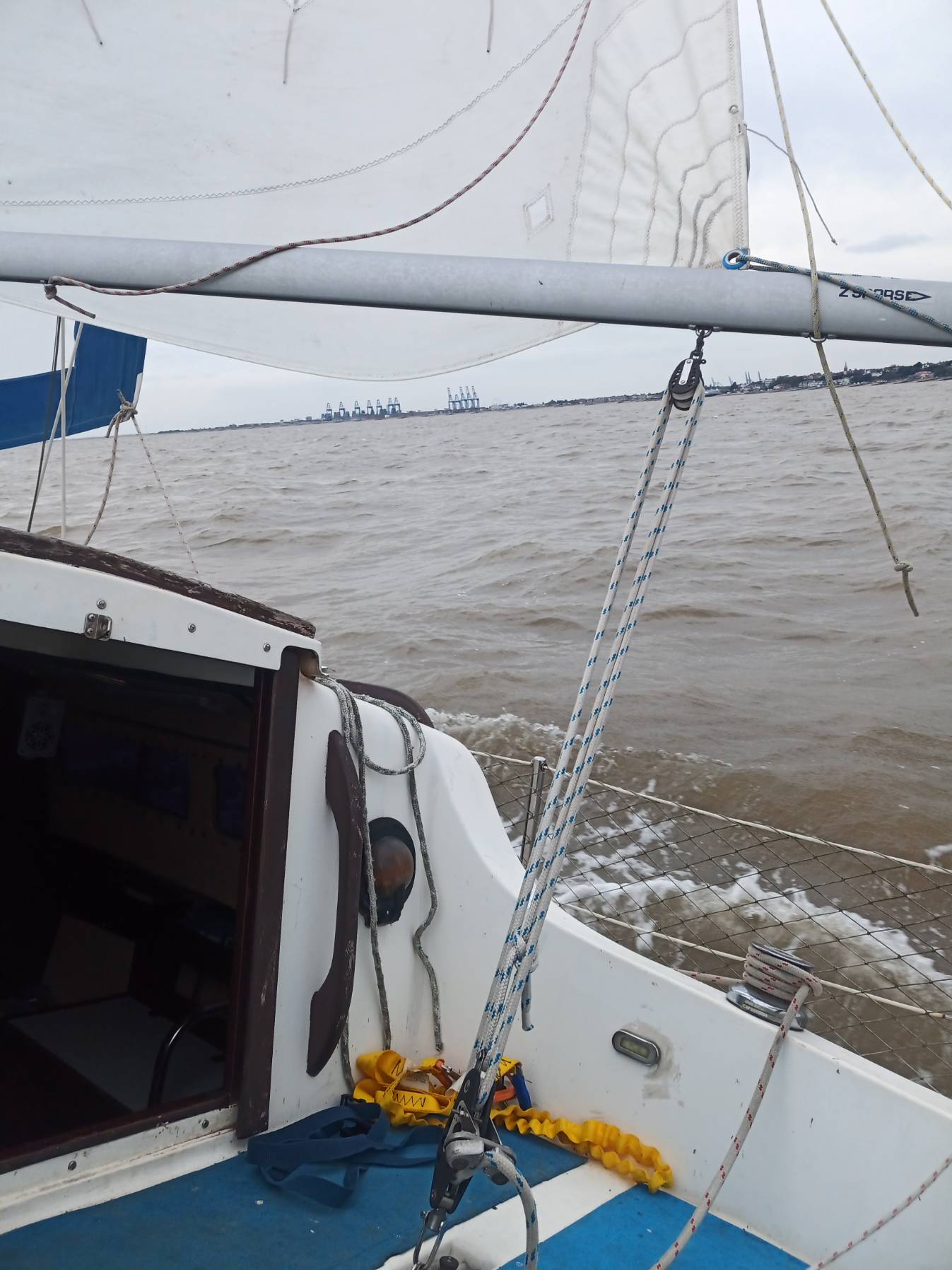 Sailing day at Felixstowe Ferry - Unexpected stop_5F674953-F039-42D0-A6CE-5A9BADFFBC5C