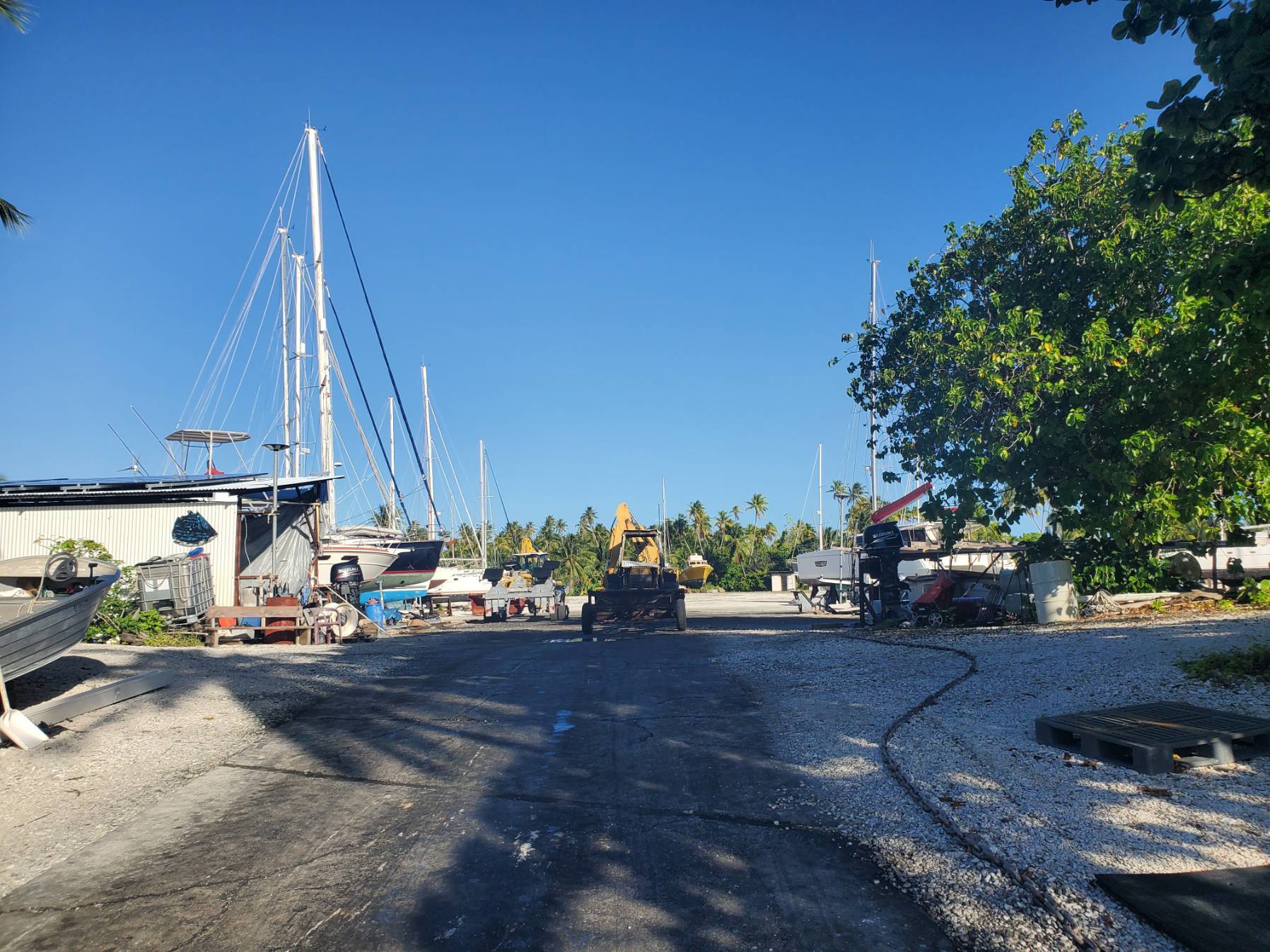 Blind Pass, Toau - Apataki Carenge anchorage _C062BDF4-2AB5-449D-B31F-4D50C69D4327