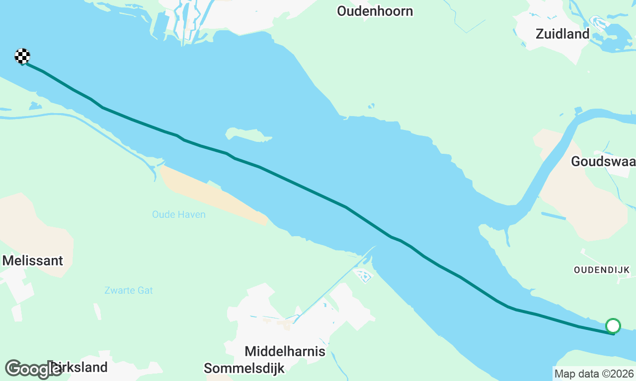 Even lekker aan een mooring liggen… Bleu Peter komt erbij. 