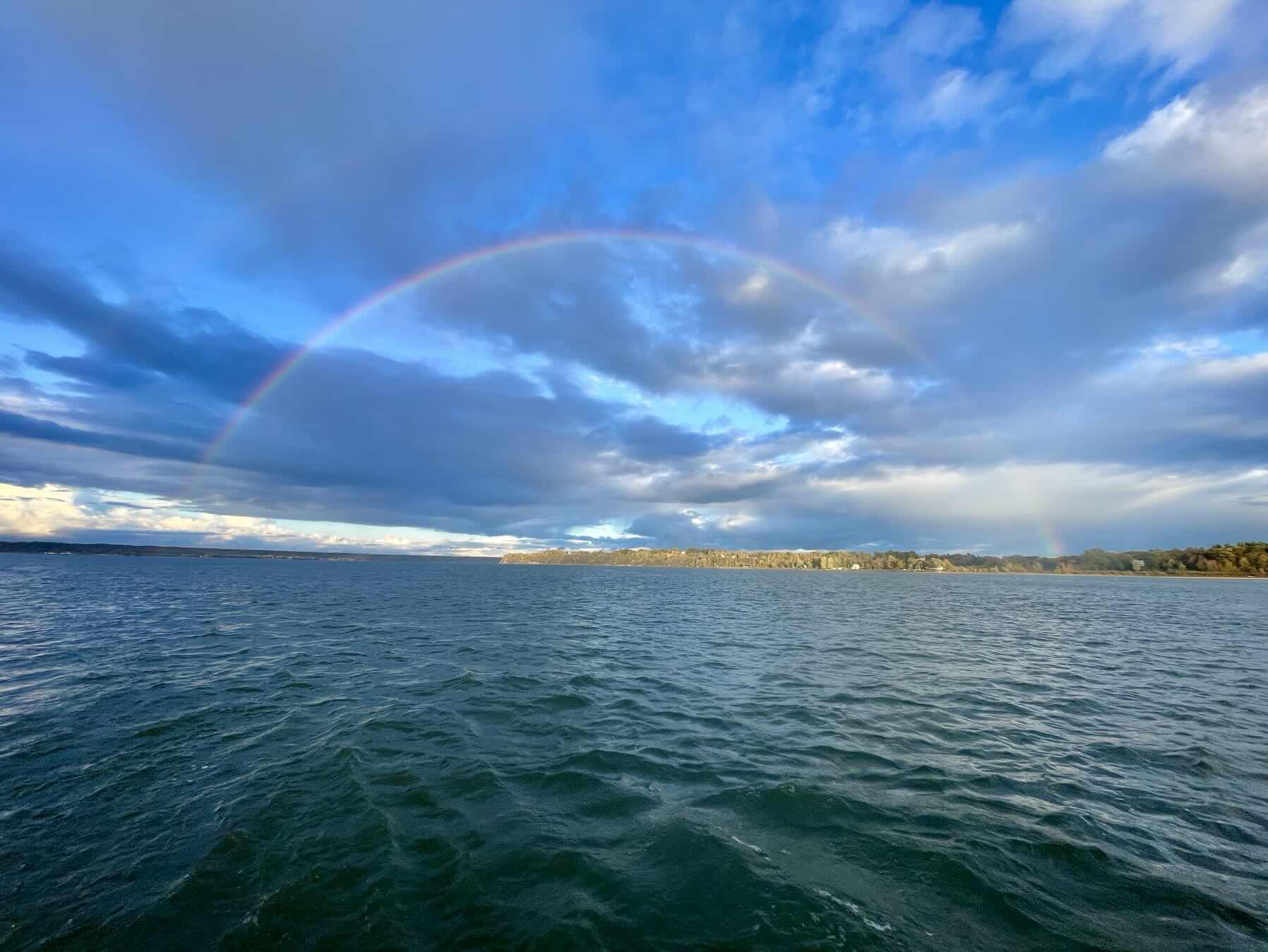Rainbows, sunset & cruise liner 🌈🌅🛳️_73A8A410-EC76-4806-AE20-64EF21F4B961