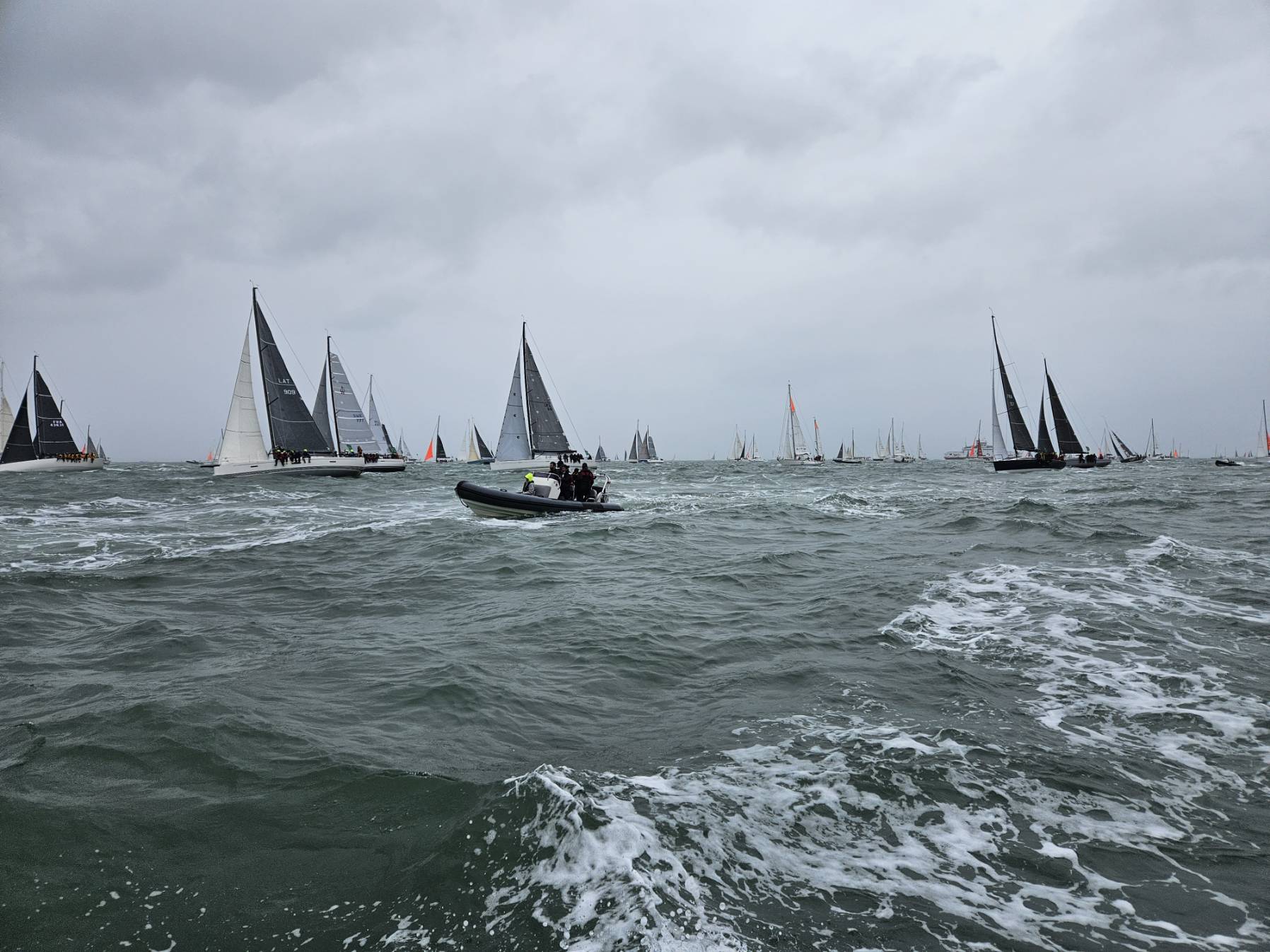 Fastnet Start Spectating_012B710B-8E28-4947-A66C-EB334165BD7A