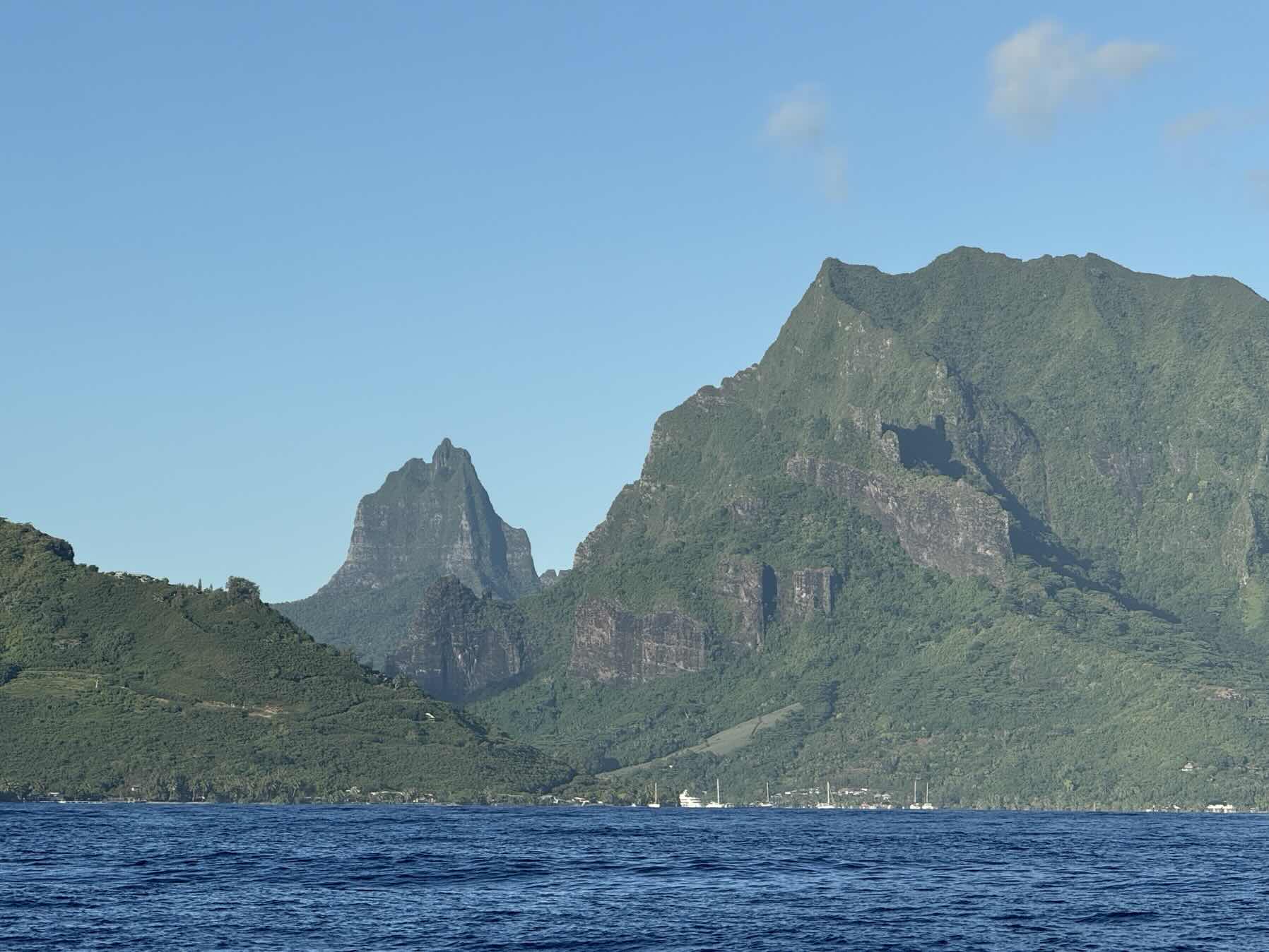 Bora Bora to Tahiti_4603ADAD-E58A-4D89-8ADC-DB7297101265