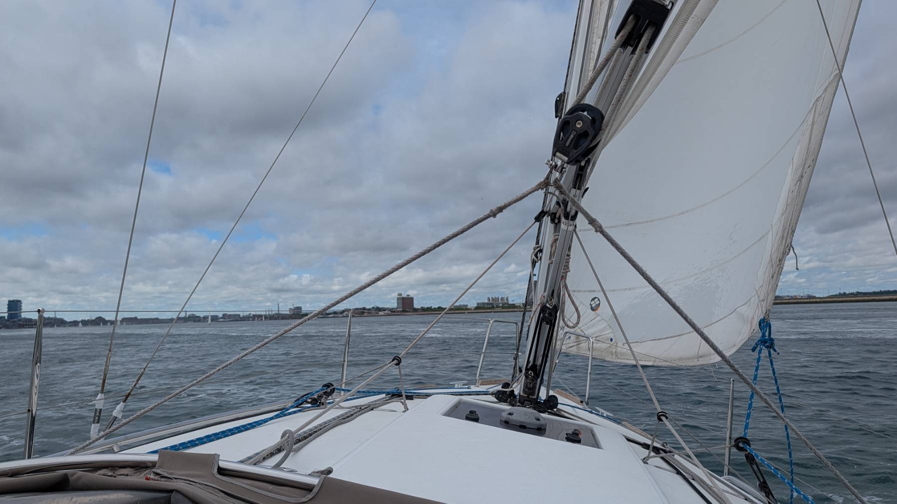 Hot on the dock_ADB8BBF5-3094-4F51-828D-3AFD35A2AD6A