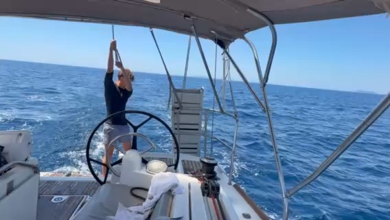 Bareboat 2_E5AD1253-276F-48E4-8168-6063EF7DF494