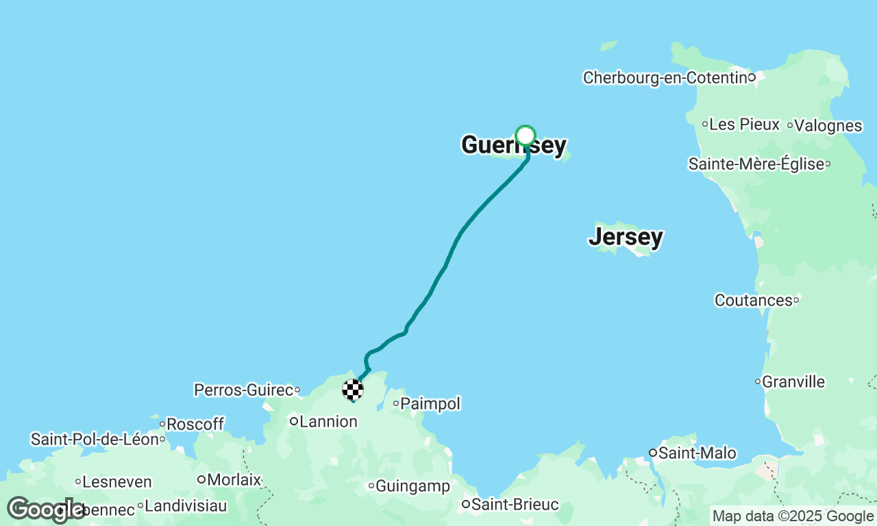 Cracking sail regularly nearly 8 knots