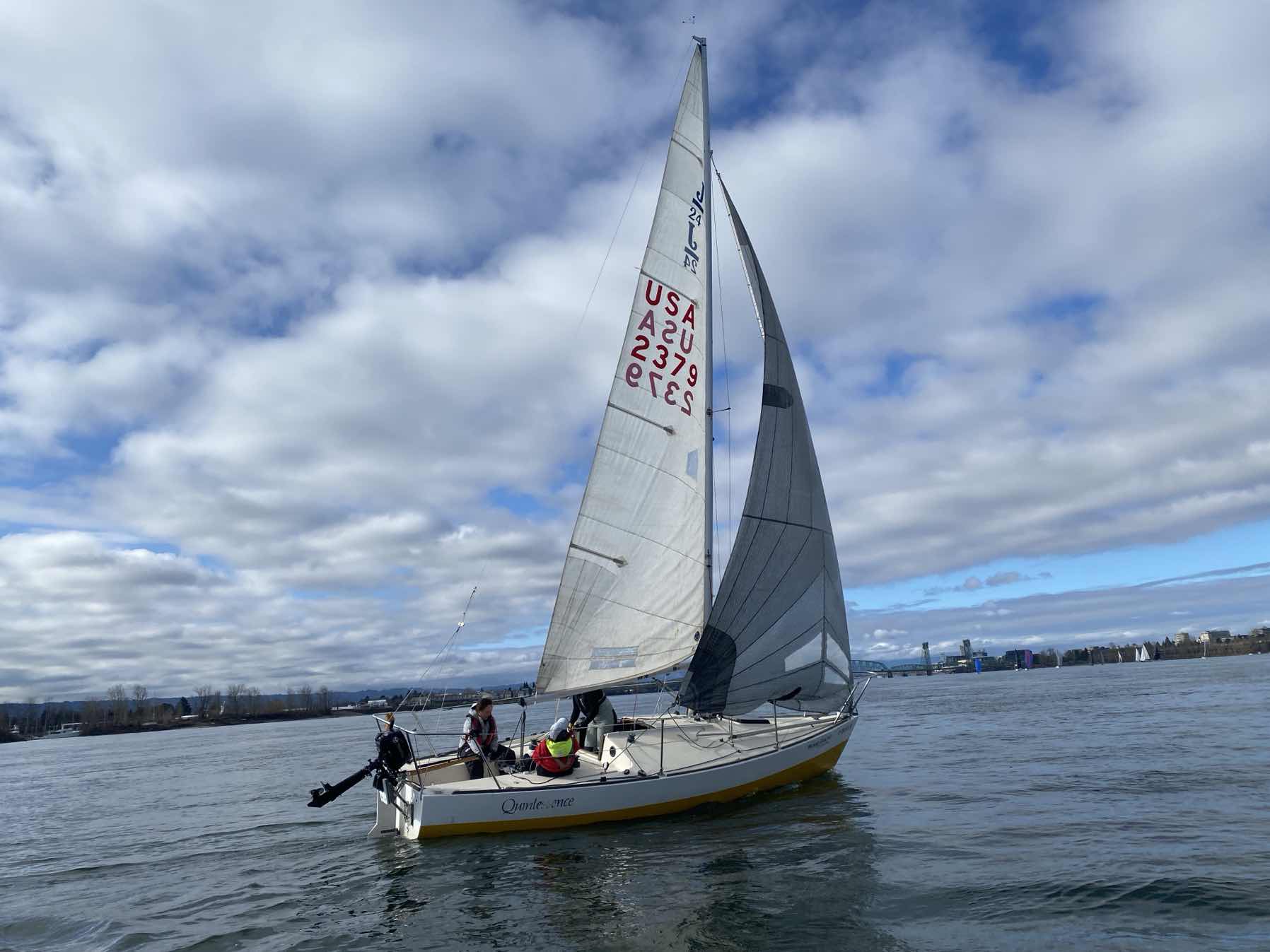 Watching Sunday race while wing on wing _2F086722-83C9-4ED4-A9A7-2784DDB82D6E