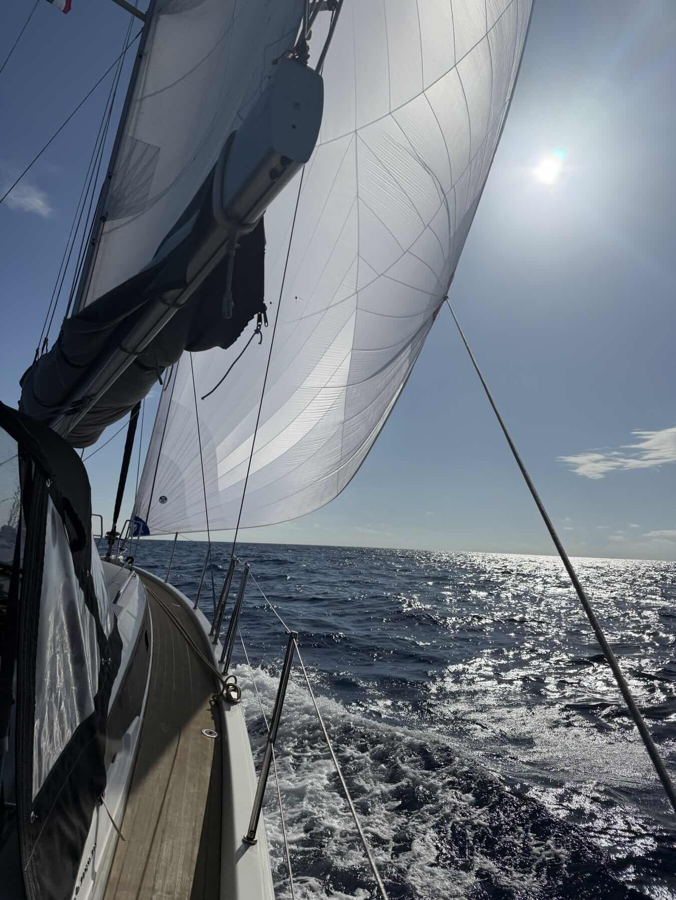 Voyage_4958E909-3BD4-49F6-AFAA-5BC2847CE18E