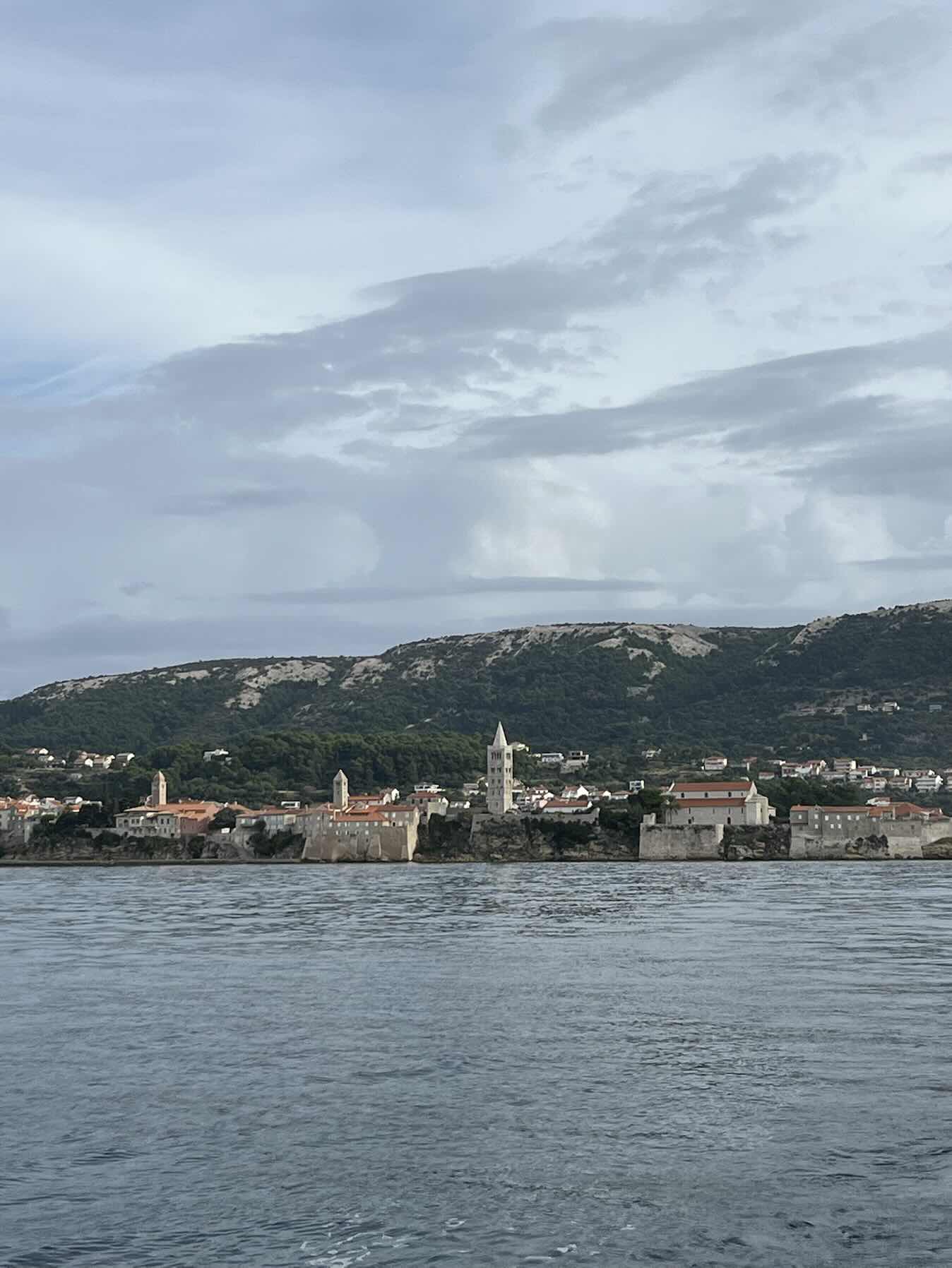 Voyage_53FF0D9F-62C0-44AA-96A3-8D819ABC8CF9