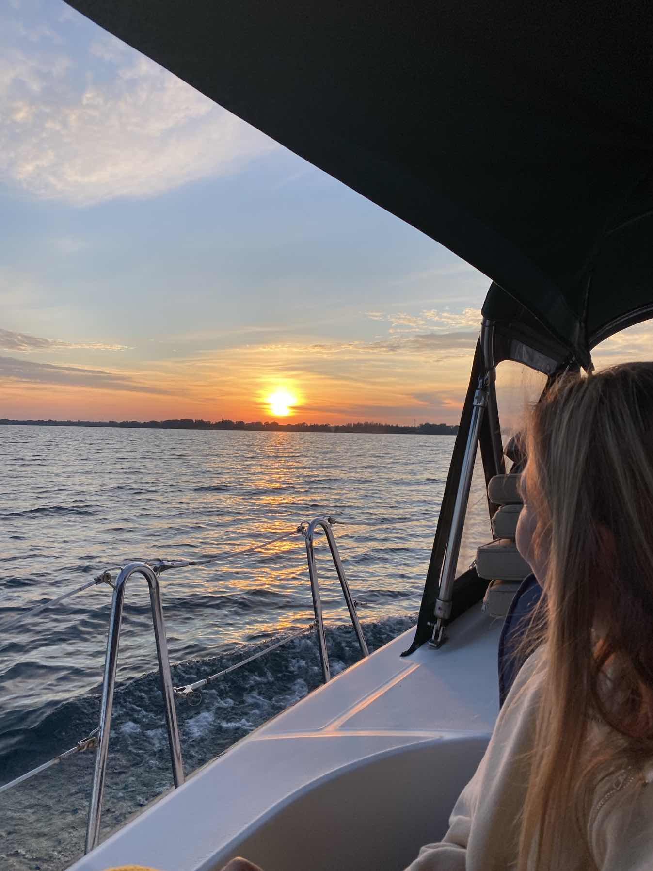 Sunset cruise_9A0C39A5-420D-4A23-837C-D2D7C42CA733