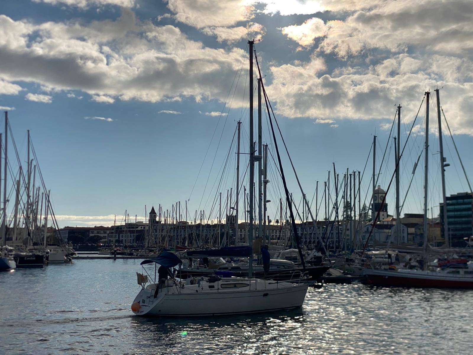 Day Sailing OBBI.I _D6807D55-7B7C-4674-AB63-9DC440DDC4BF
