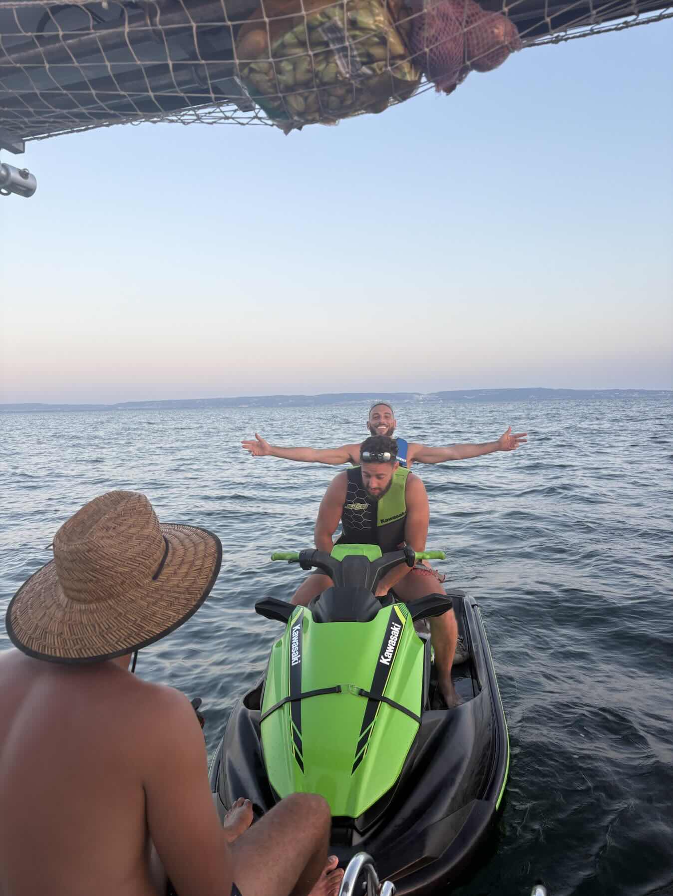 Jet ski visit from Akim 🤣_AE51C68D-4BAF-4F6C-AFF4-97907FCD870D
