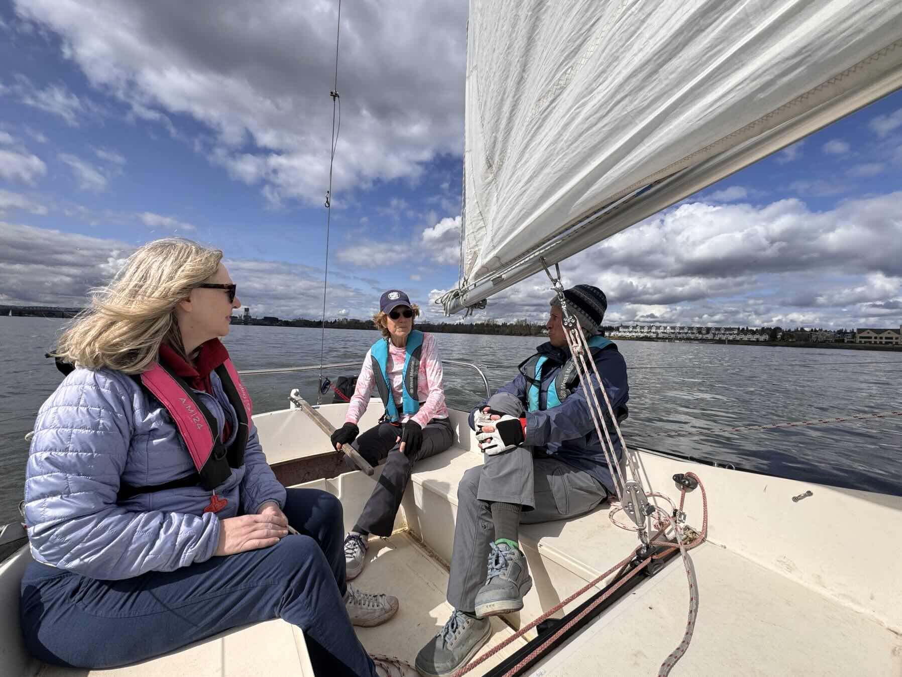 Salud’s big move and motorsailing _ADDB2412-CCAC-447F-9073-CB84224CD644