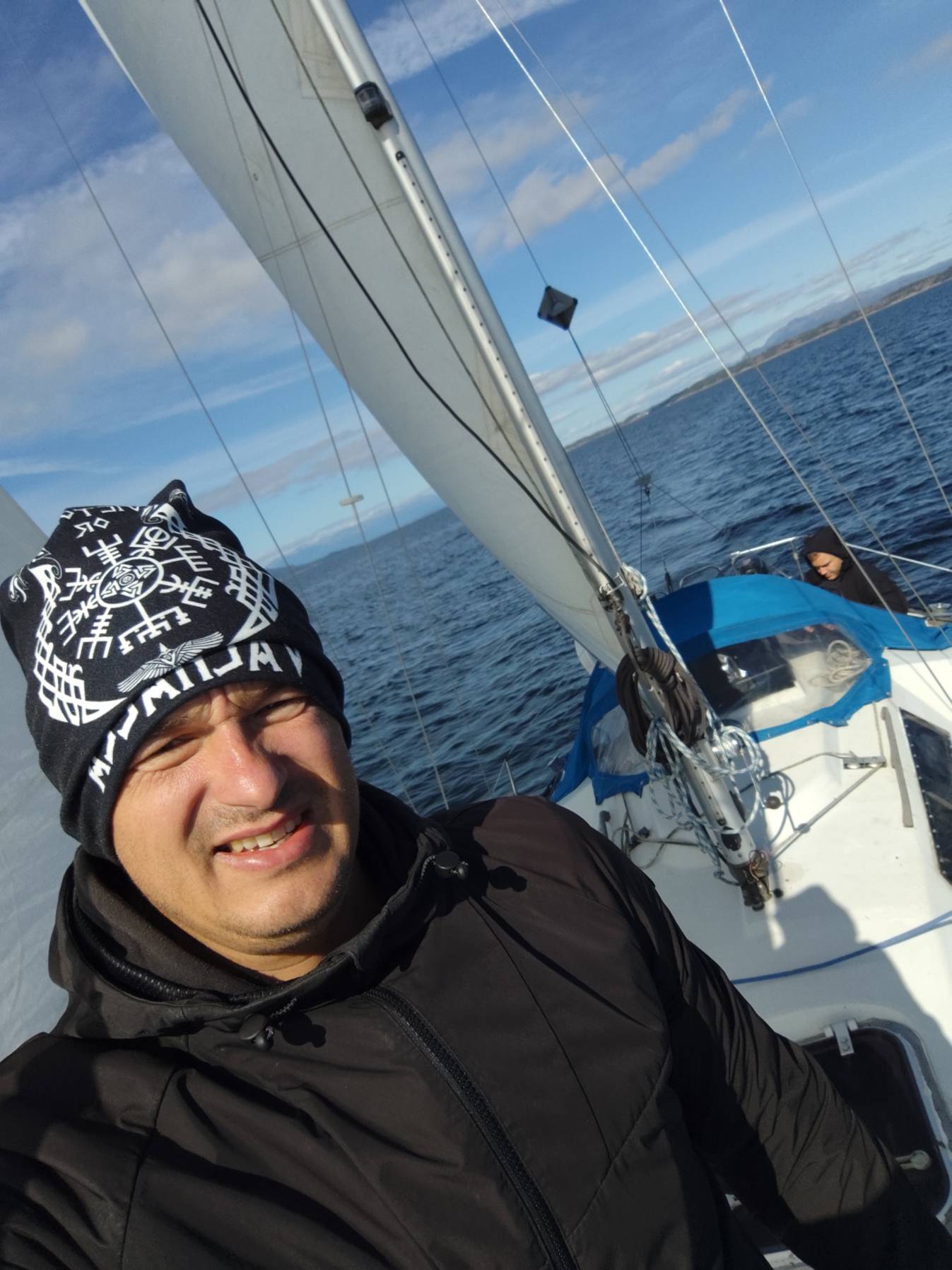 Voyage_883F3E22-3182-4E99-AD13-2DD5BA912CE6