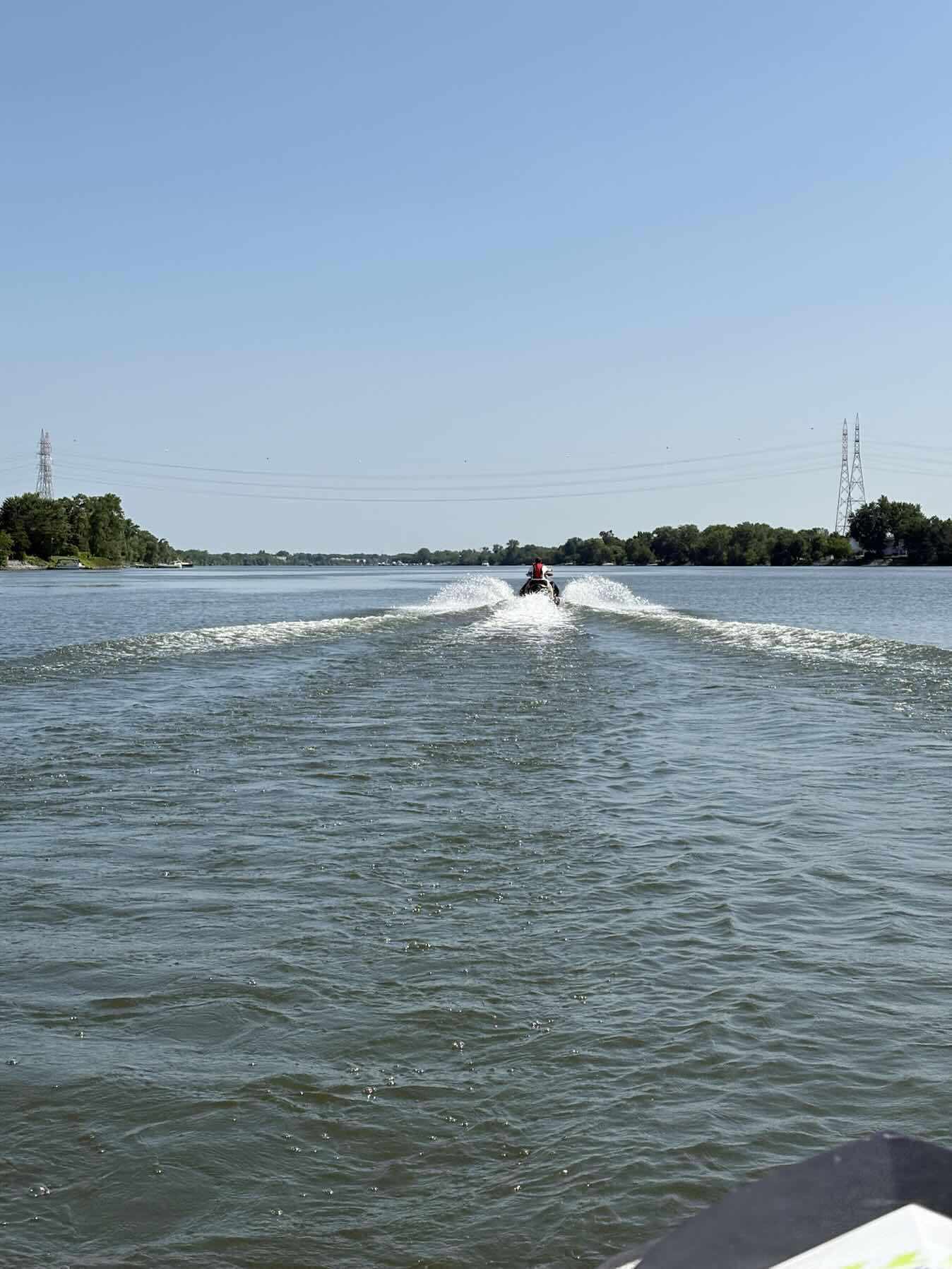 Balade en moto-marine_51D00F42-3F18-4ED8-9A5D-6728AE8FE742