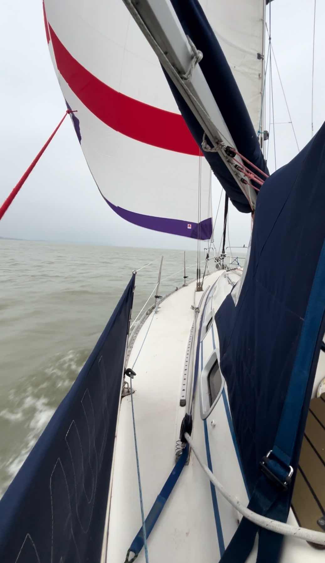 Solo sail around the IOW_7614E7BD-D7EF-40E1-B34B-CDB161ED6FD5