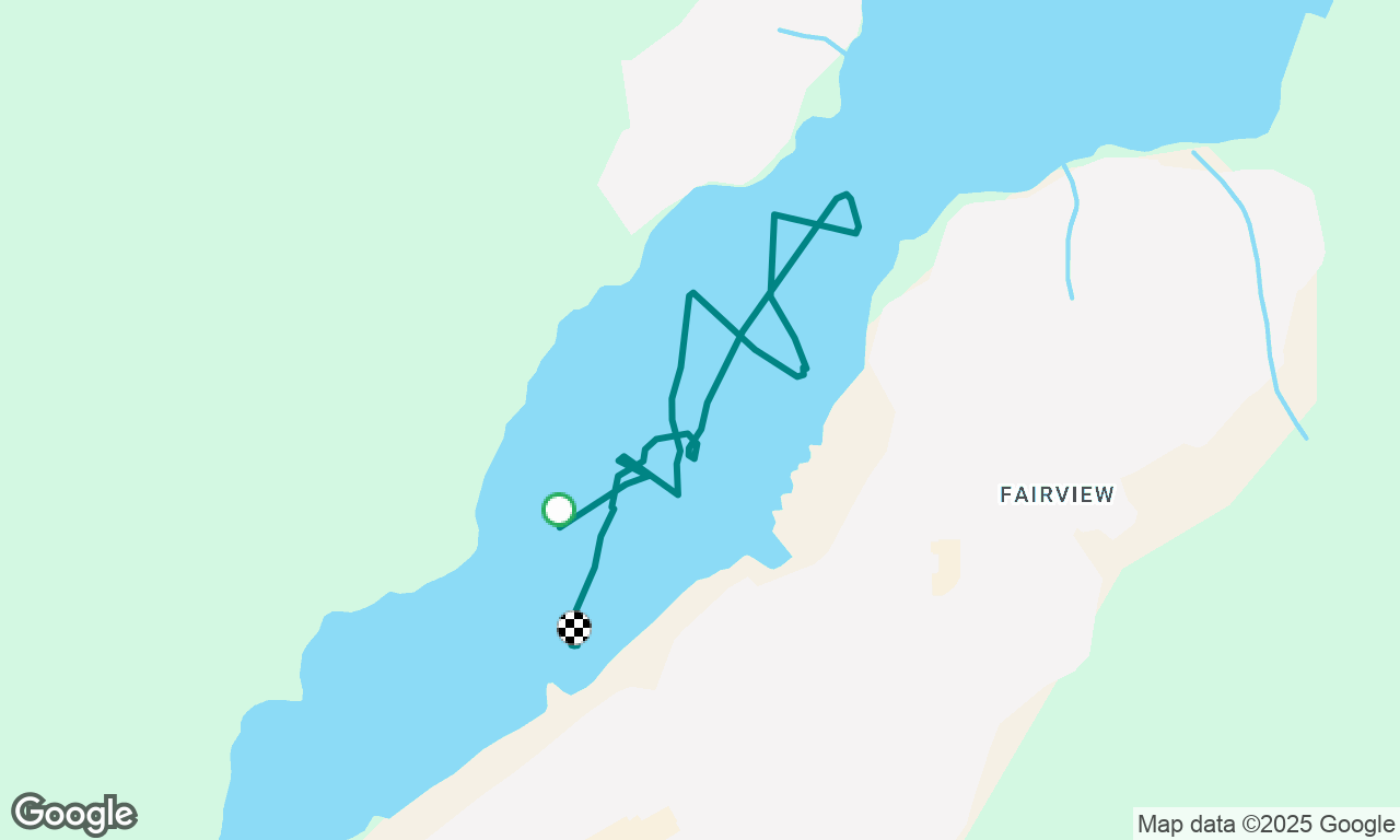 Small fall solo sail. 16 knots and 9°c