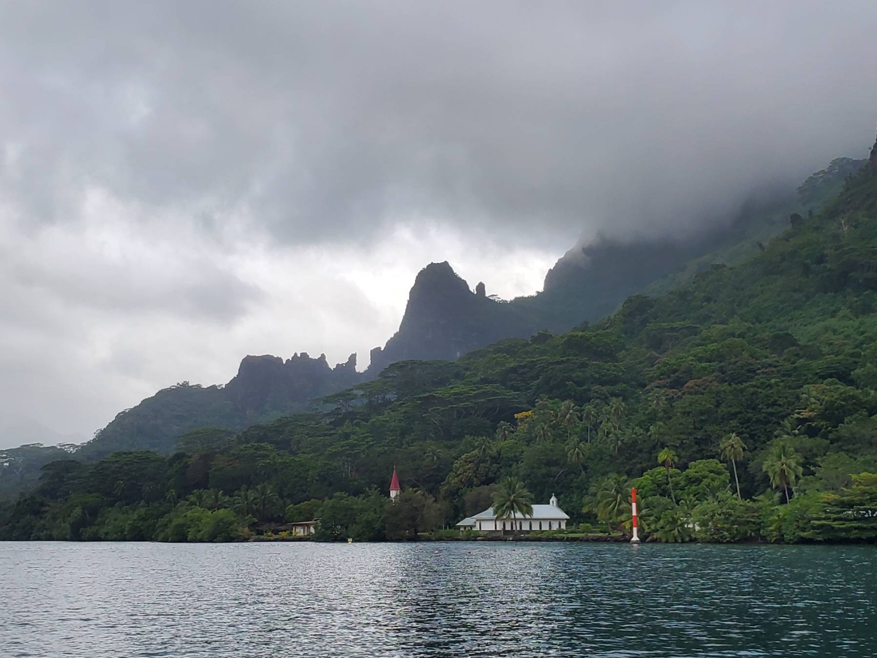 Papeete, Tahiti - Cook's Bay, Moorea_B1CA1B00-DEAC-42ED-9246-32E39D5817F9