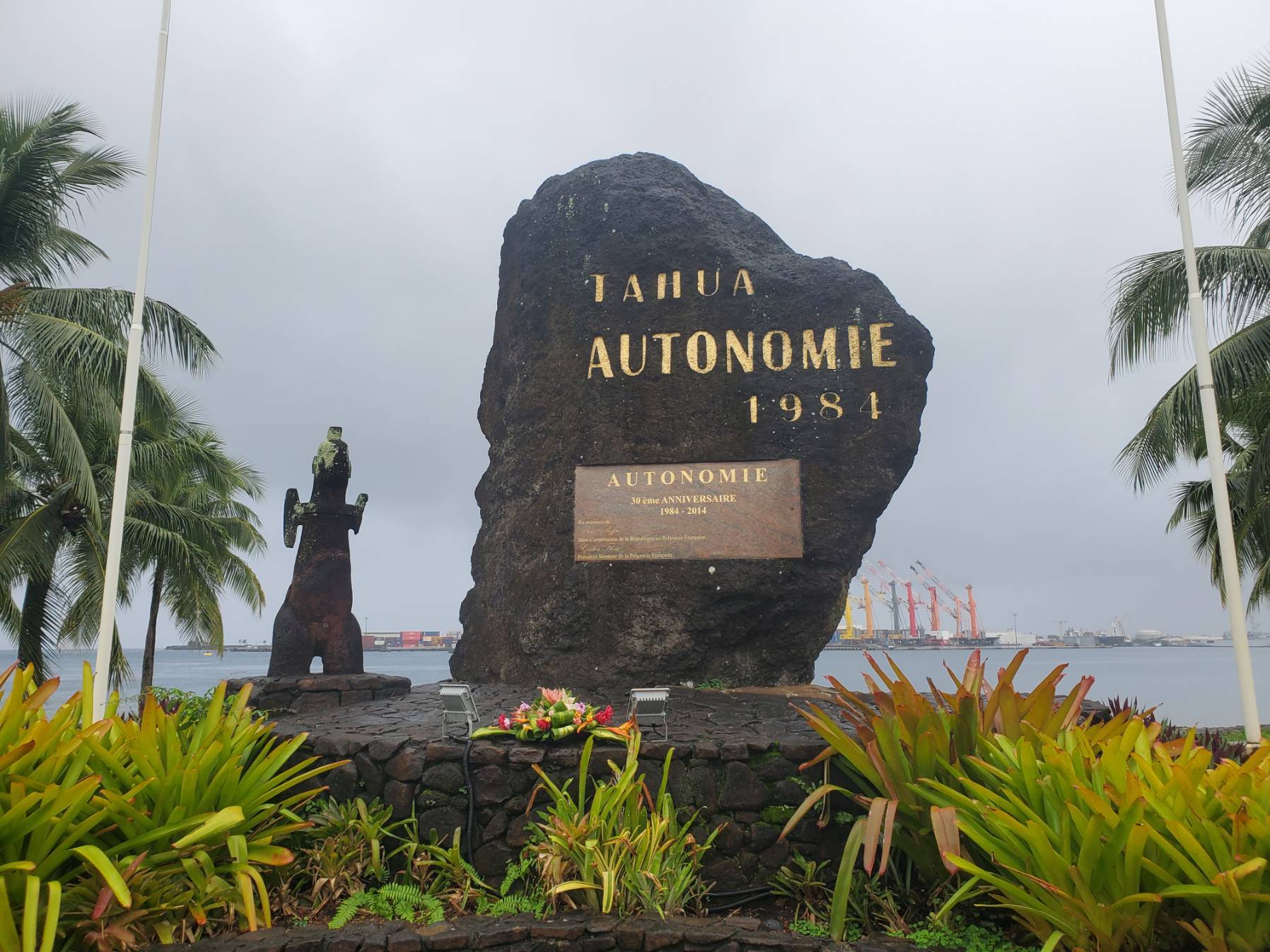 Papeete, Tahiti - Cook's Bay, Moorea_BEFDF8DC-C825-43D8-B568-8F785B82BD50