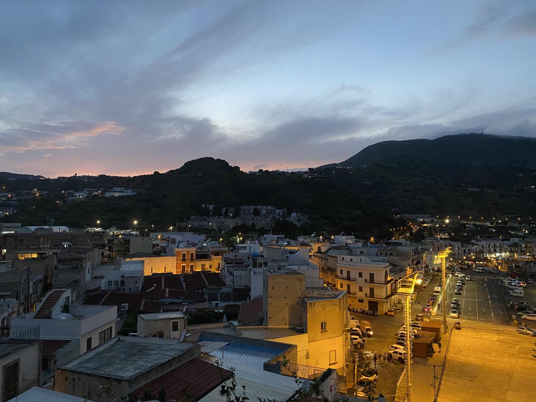 Sunrise slip to Lipari 🌅_97D170F5-A519-4C58-B09C-D7749D06069A