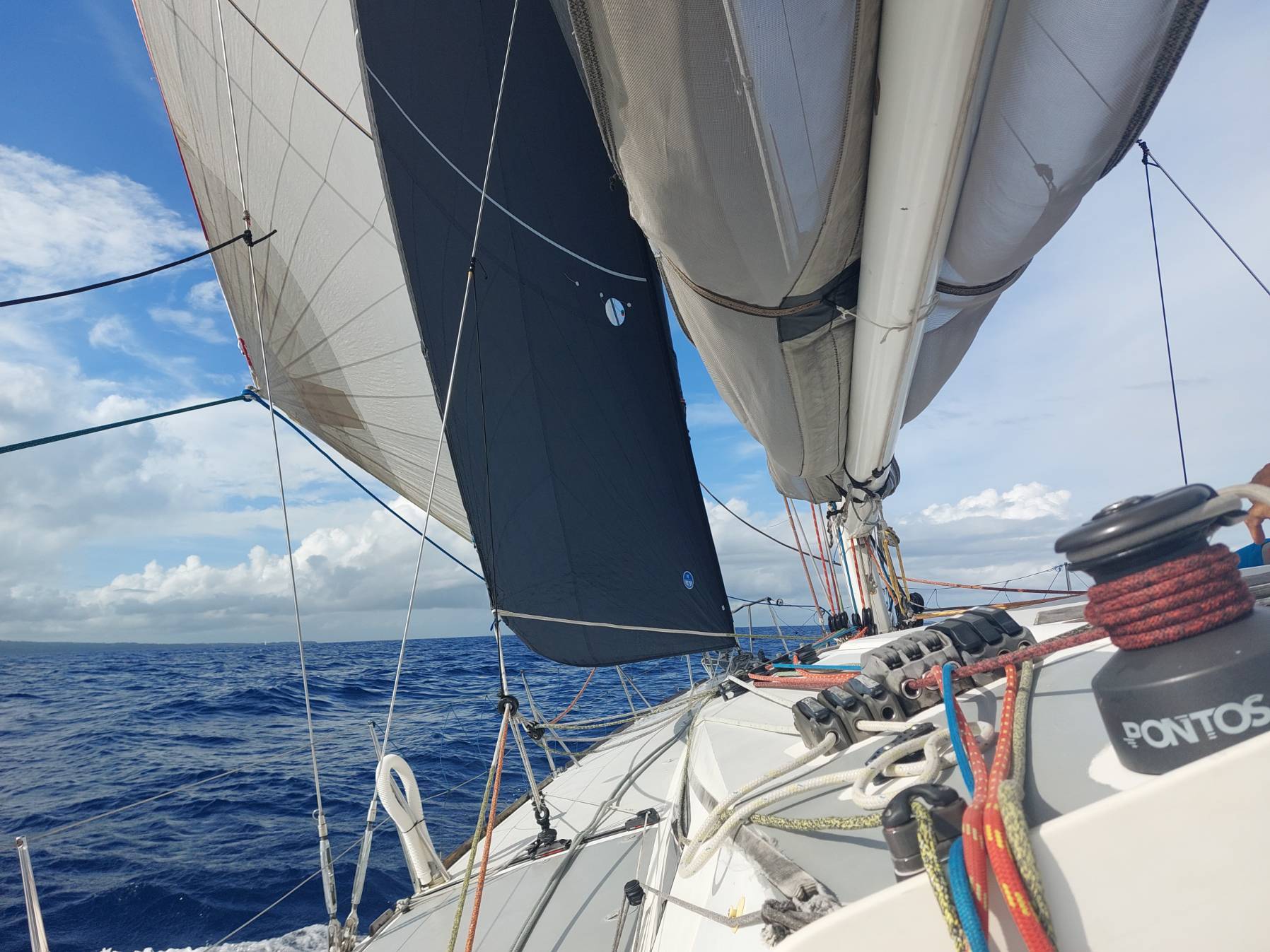 les Saintes en Class 40
kazarecycle_960DC537-BB3D-47AC-BF9E-45C0379D2260