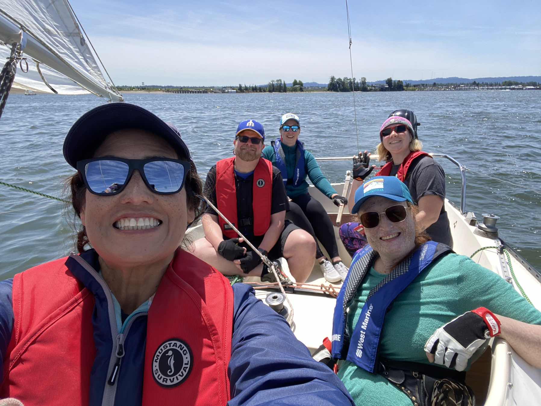Sailing Salud_AB063EB6-282D-4E08-ABA3-A7969BF228D8