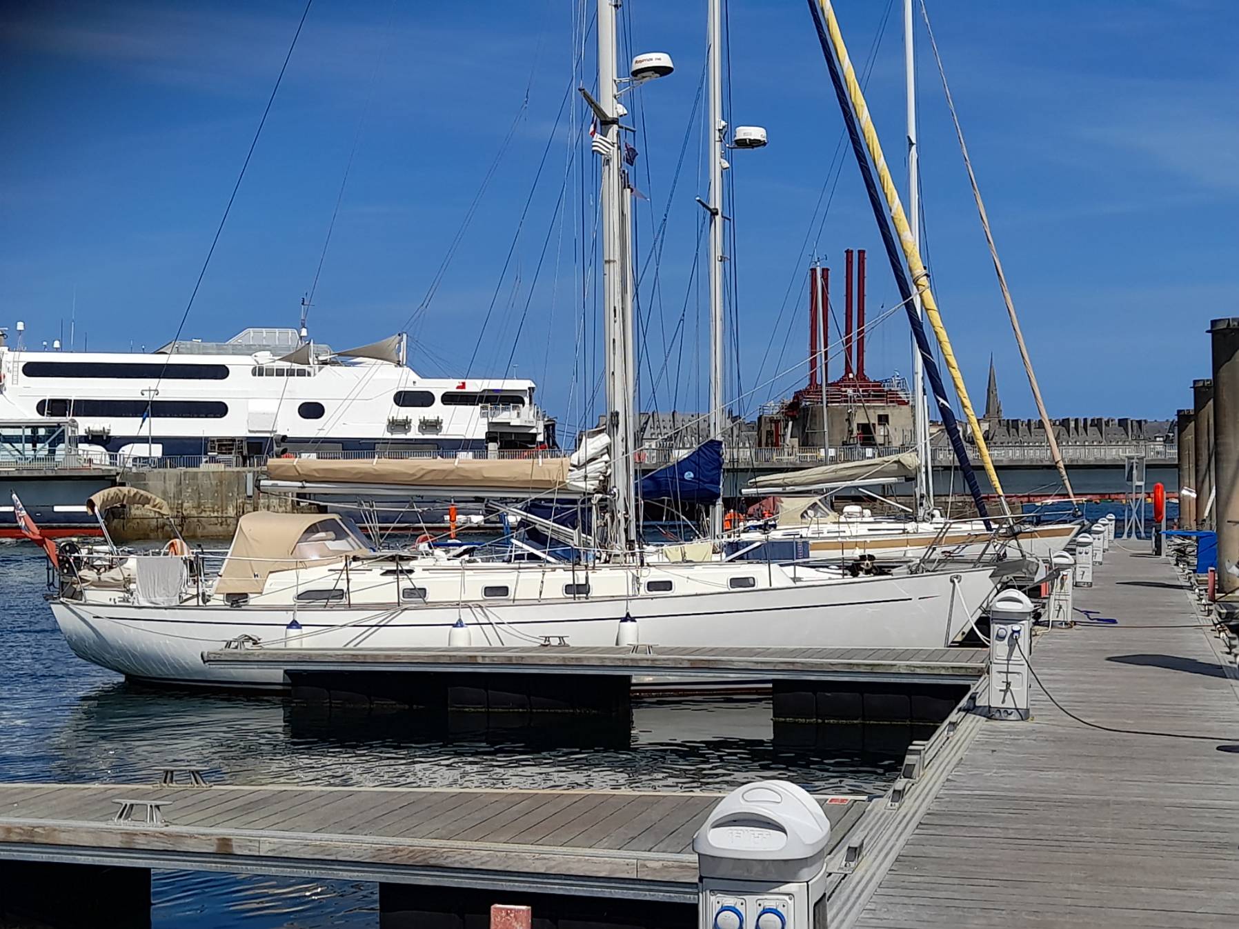 Gentle motor, mostly into the (light) wind._469DBCC3-C8AE-4C47-989C-43776845FB08