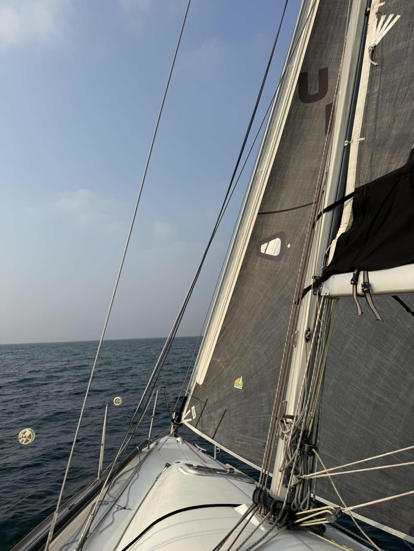 Training Sail _7865F3C2-EE1D-4172-81C9-39ED4E83176E