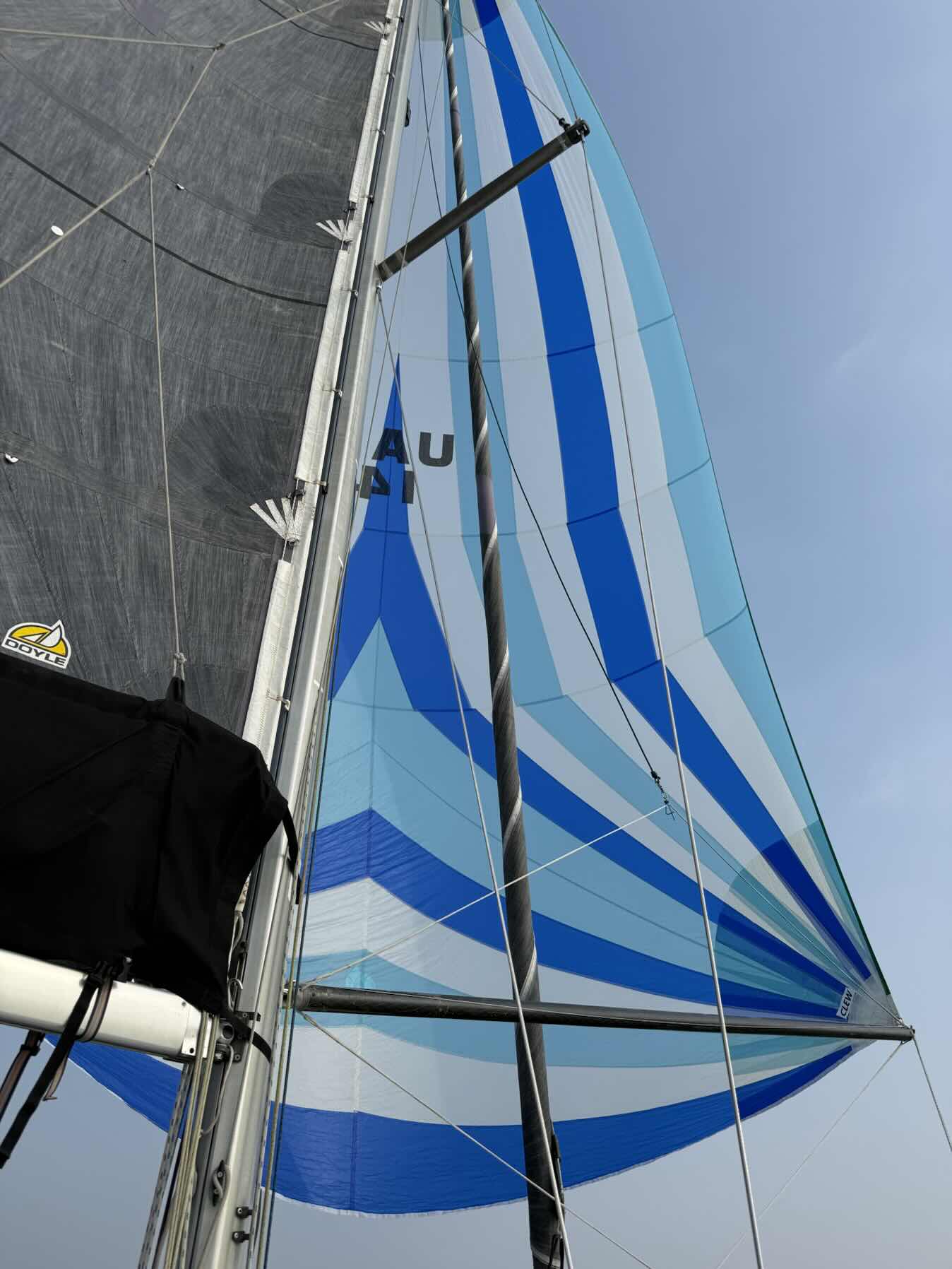 Training Sail _CE8F2B6F-09D6-4F6C-9201-BC15E07551C0