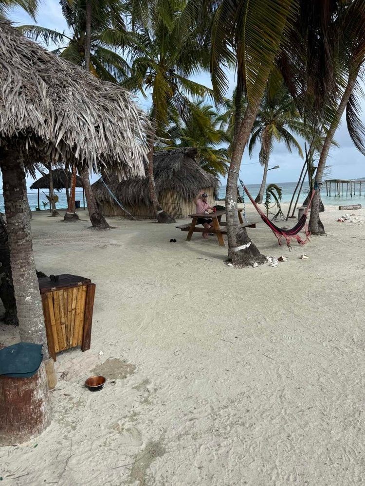 Voyage photo from Swimming pools to Salardup