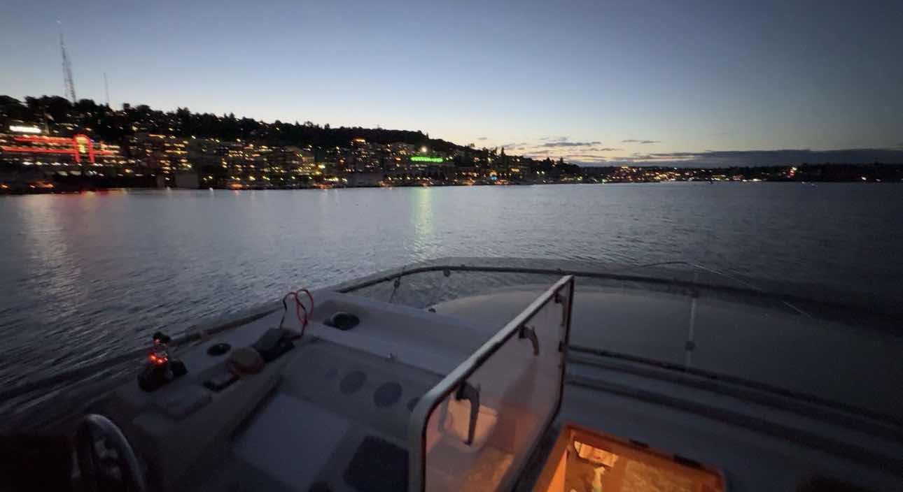 Lake union to Lake Washington on the Faretti 93_D41294EF-5F12-42F4-9E6B-5DA9E19E9373