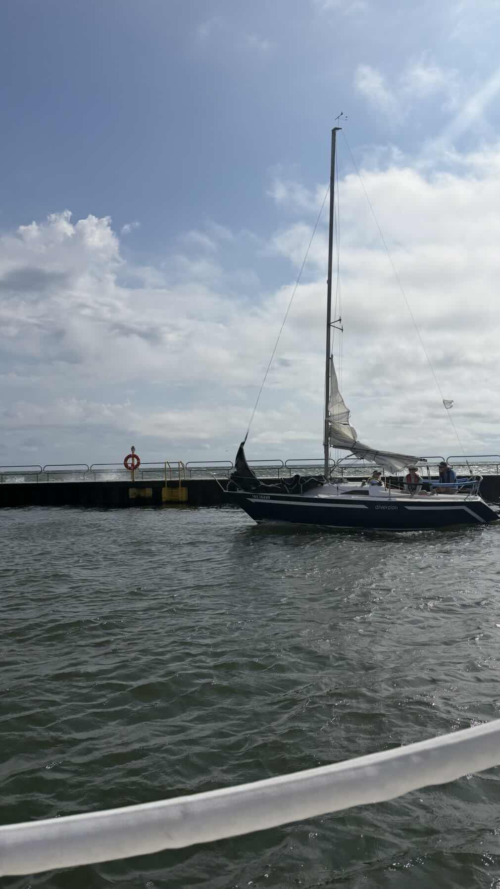 Oakville regatta with 20kt_A1EA1543-BDBB-46B4-B8EB-419173DB16F1