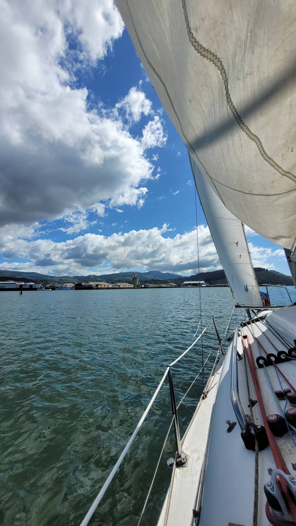 Sailing school W4_458B6C06-E51B-4232-BEF9-8A51211D8957