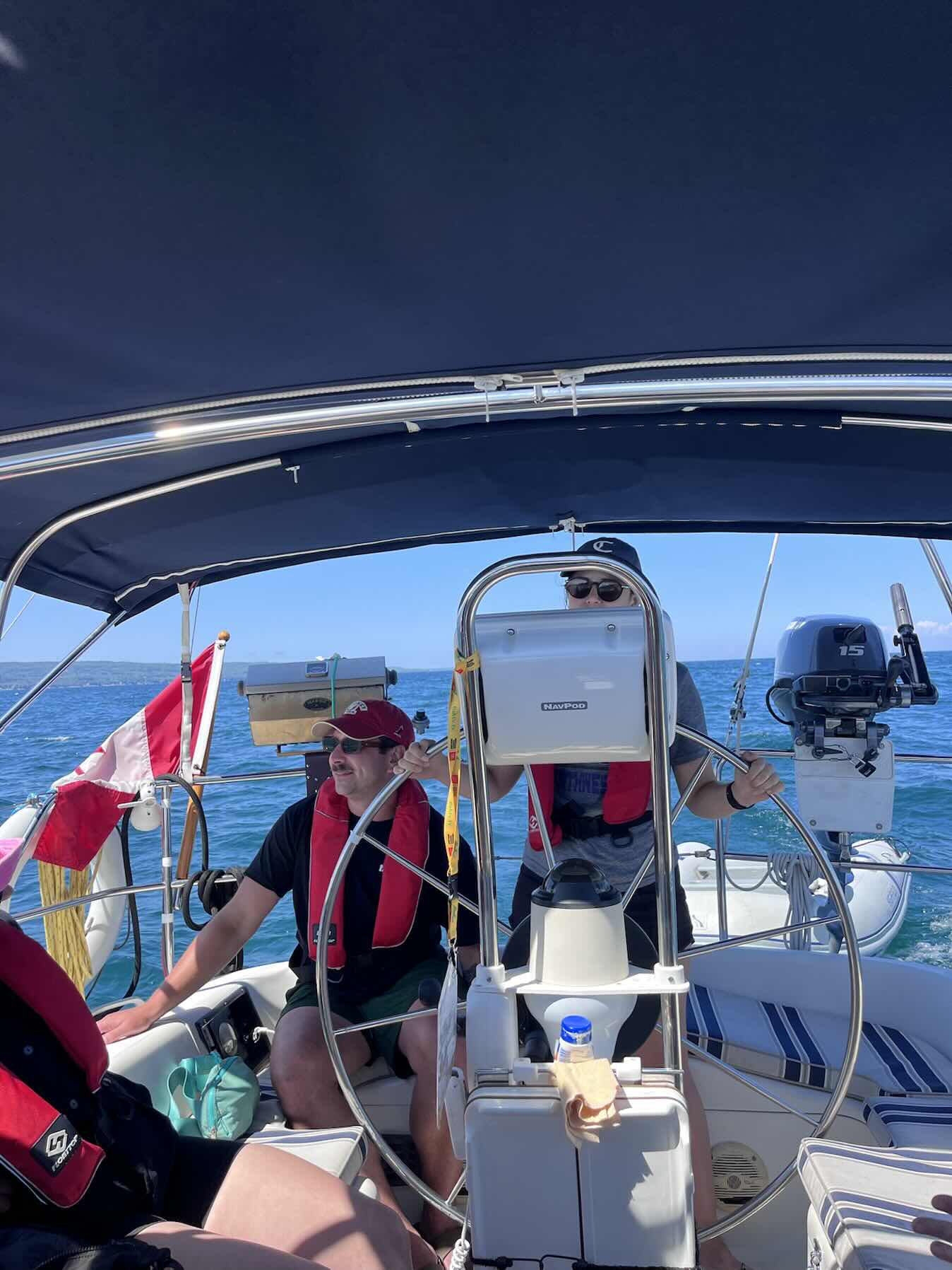 Discover Sailing G2_28E24E96-606D-4FA6-BA4E-A5478C3383AD