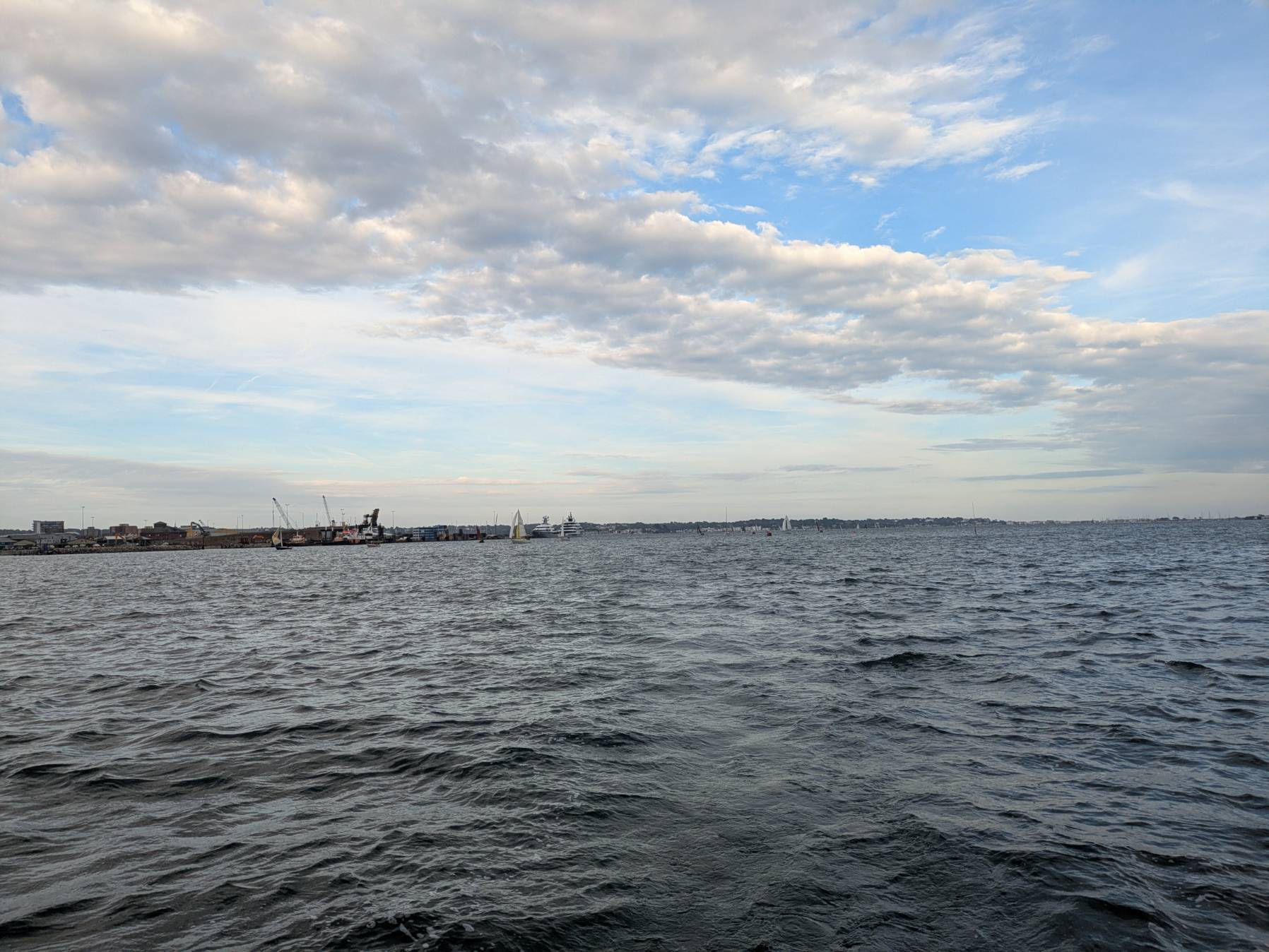 onto the mooring _2252EB8E-E626-4B0F-BB89-0DD500BB0930