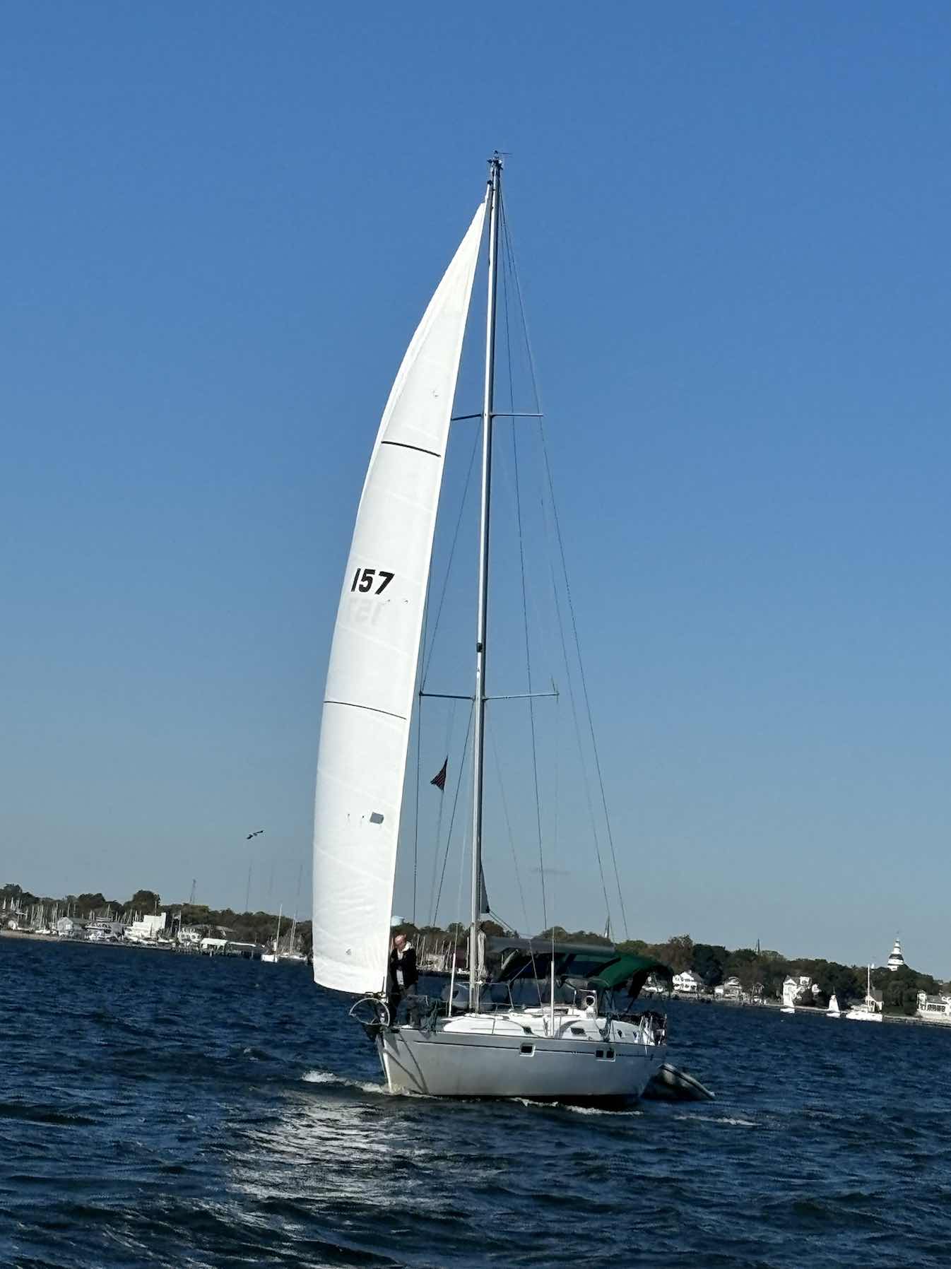 Lazy day sailing _62728D2F-E7E4-4243-A636-6DF293987178