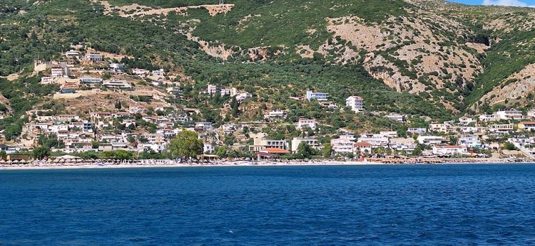 Voyage photo from North to Borsch