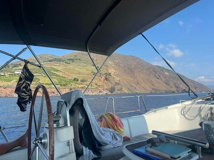 Voyage photo from Motor to sulphur pools