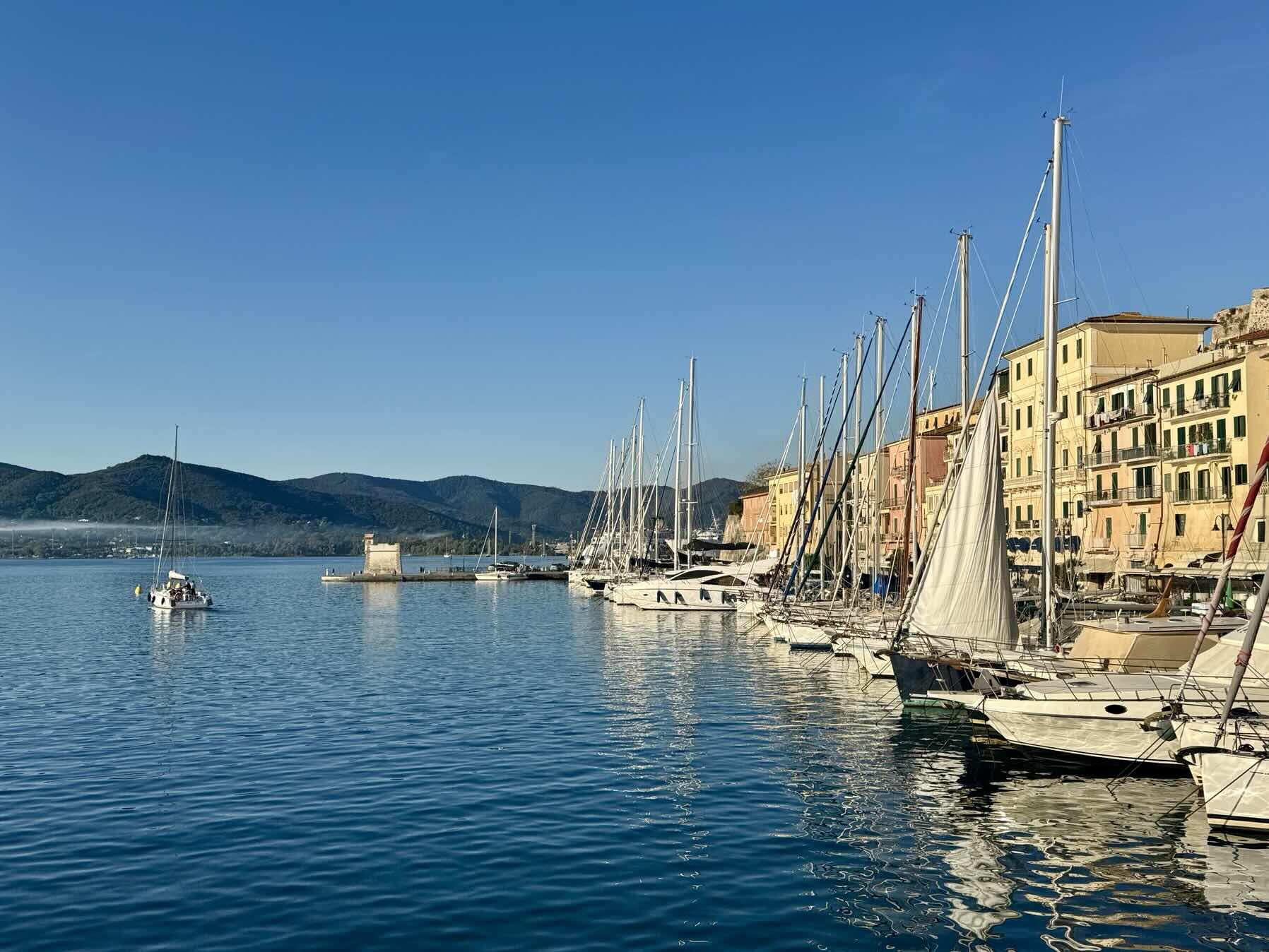 Porto Ferrairo to La Spezia_ACC2ABCF-53A6-444B-A4A0-7BCCE31A746E