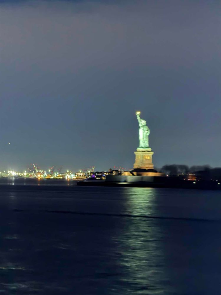 Voyage photo from Statue of Liberty
